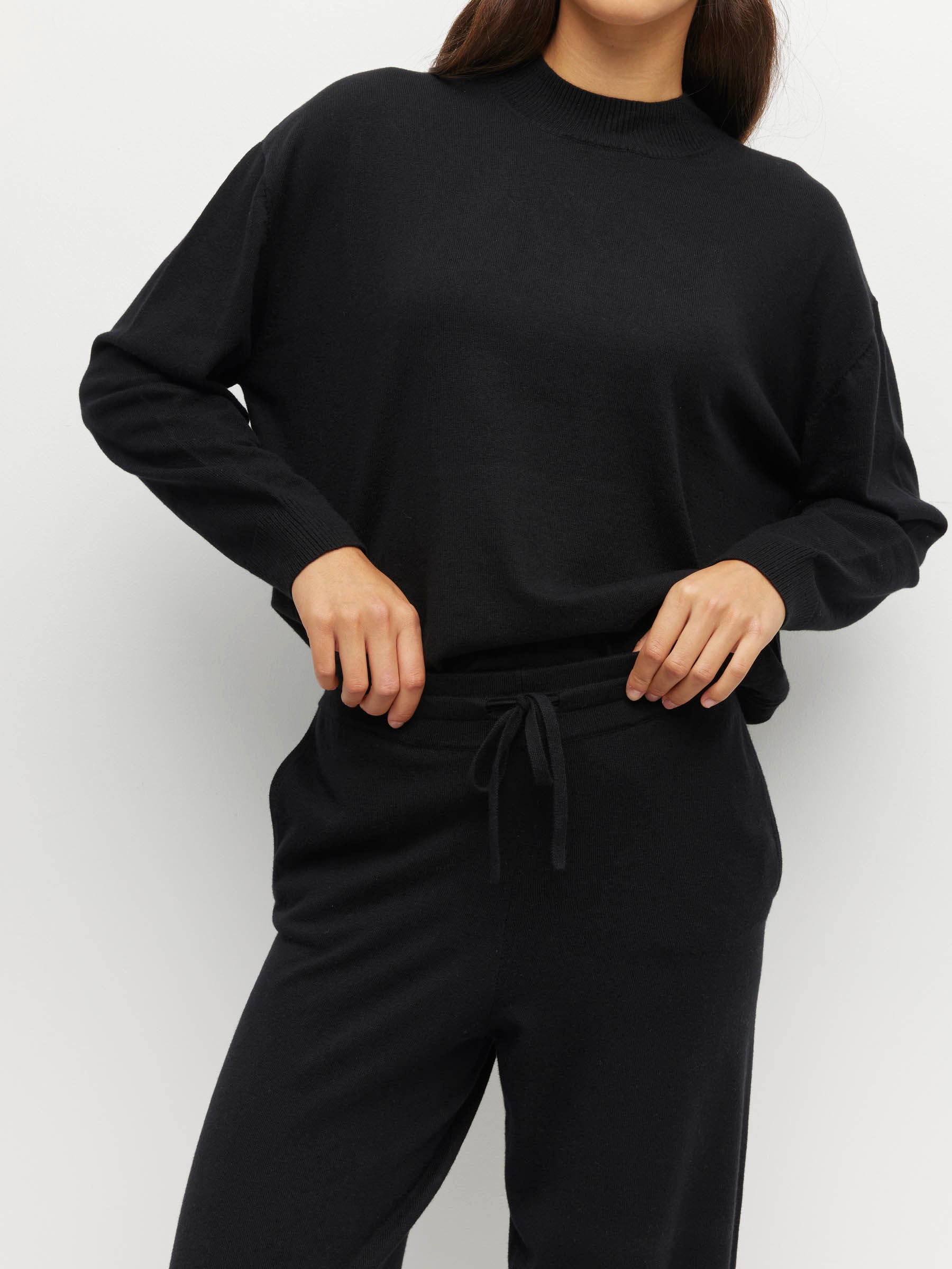 JHL Wide Trackpant (Cotton Cashmere) Black