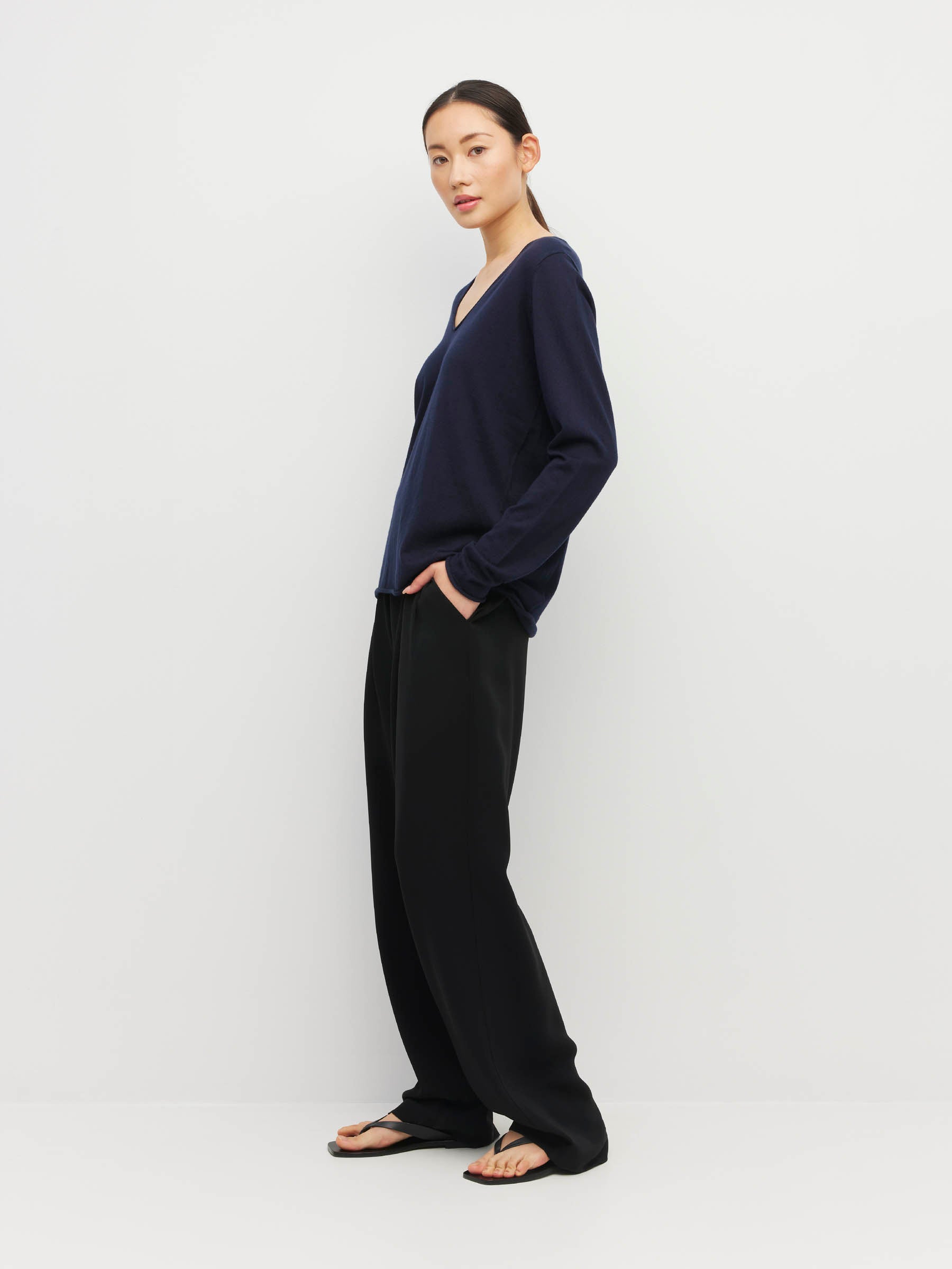 JHL V-Neck L/S T (Fine Cotton Cashmere) Navy
