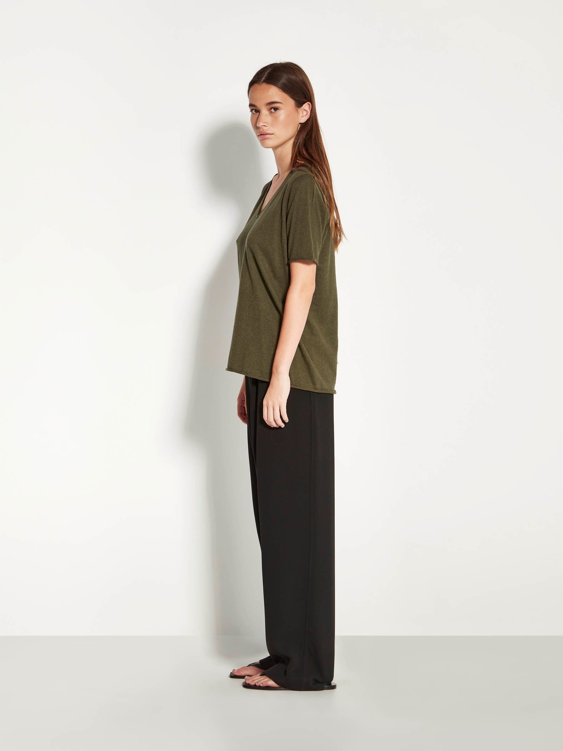 JHL V-Neck T (Fine Cotton Cashmere) Nori