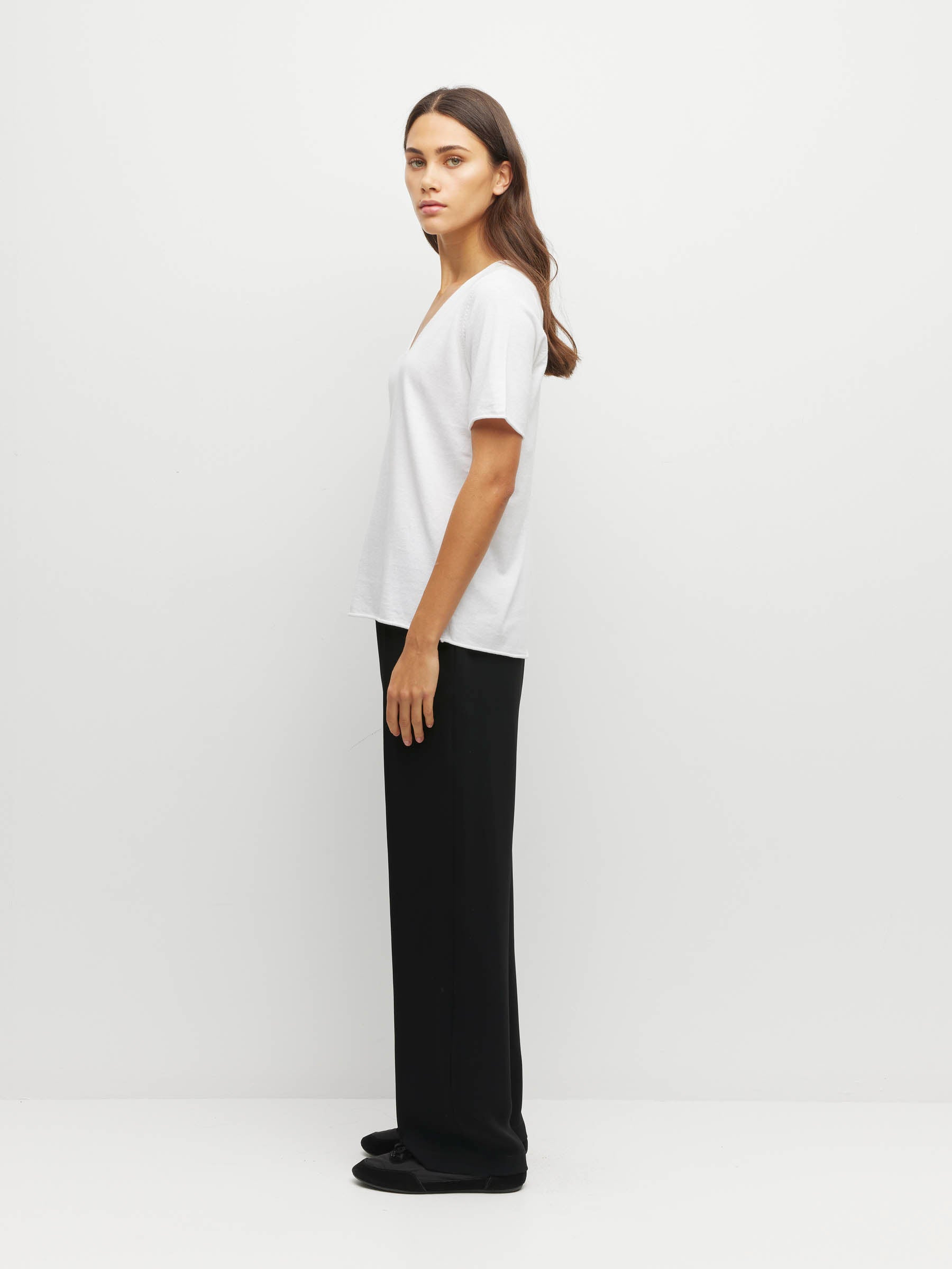 JHL V-Neck T (Fine Cotton Cashmere) White