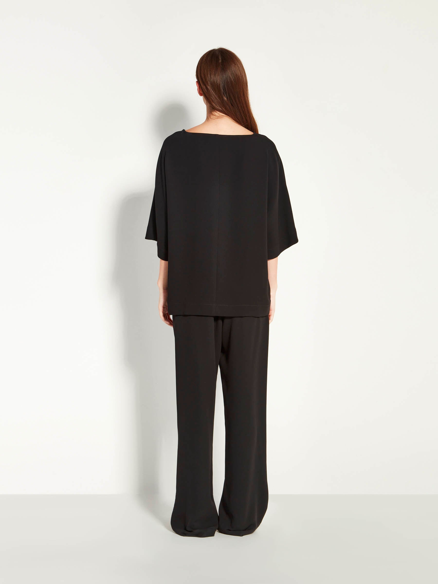 Nami T (Luxe Suiting) Black