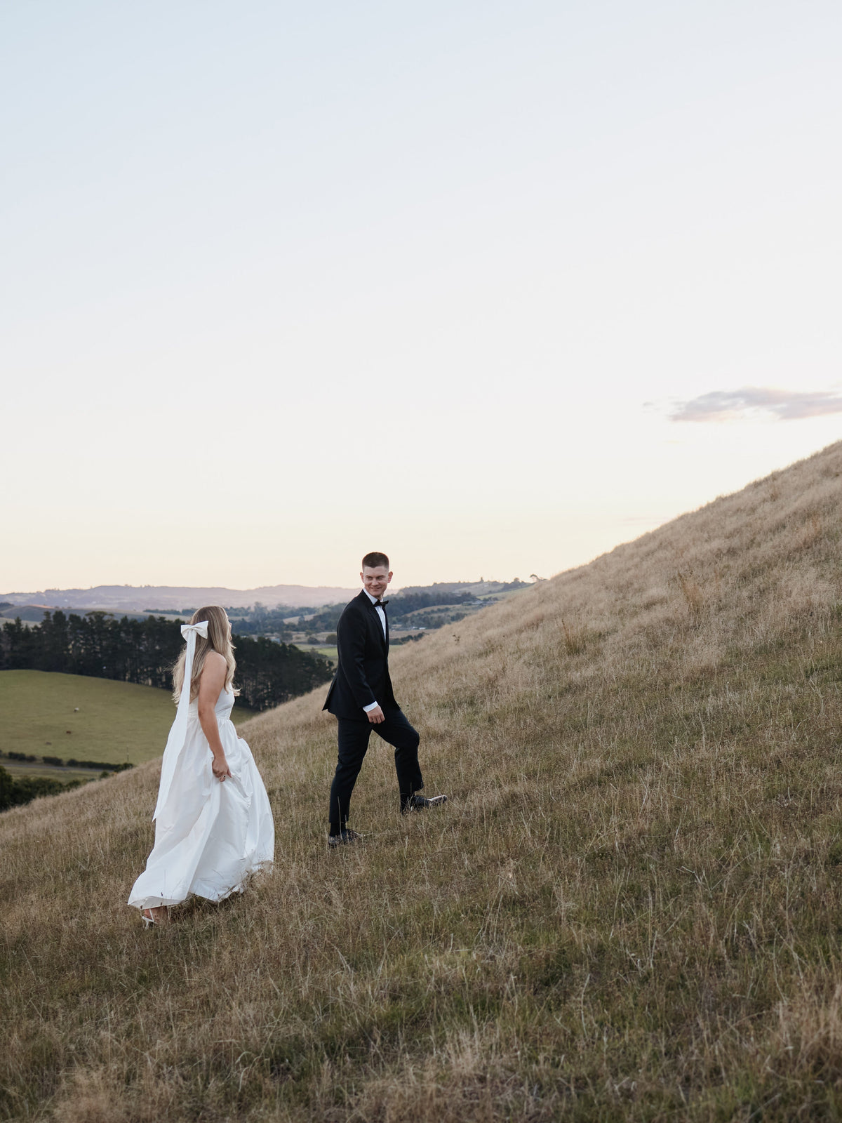 How to Choose the Right Wedding Dress