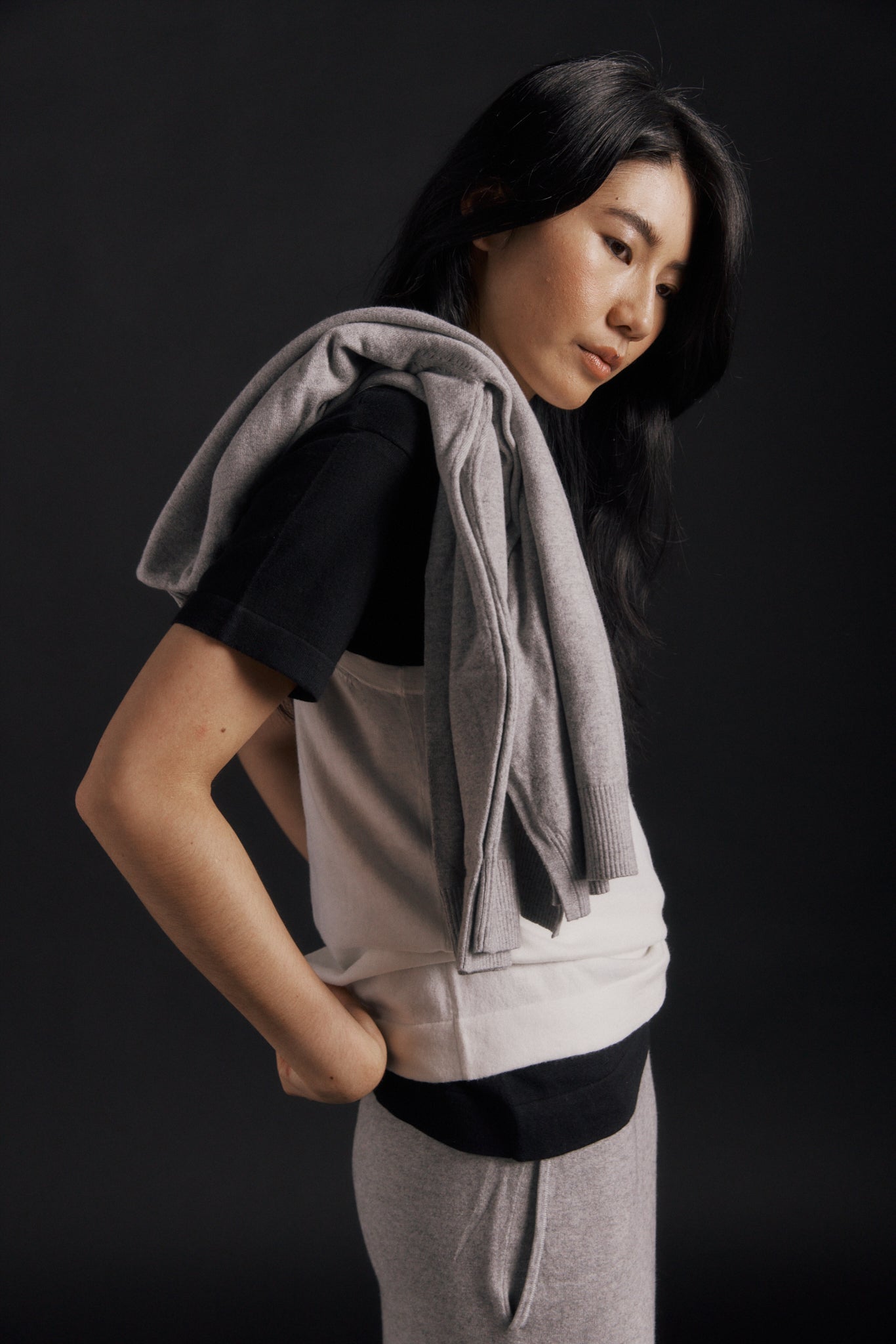 JHL Tracksuiting