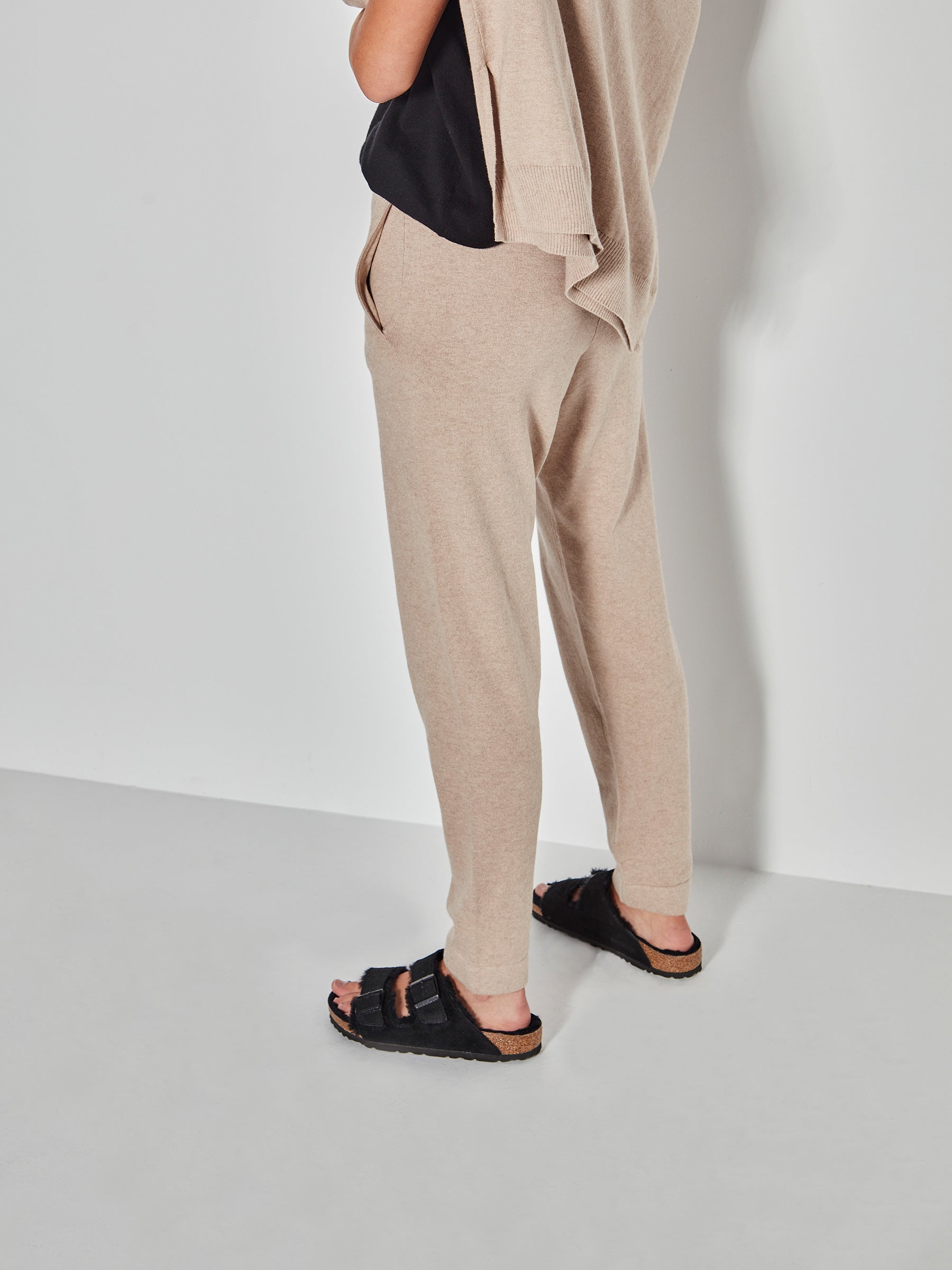 JHL Slim Trackpant (Cotton Cashmere) Biscuit Marle
