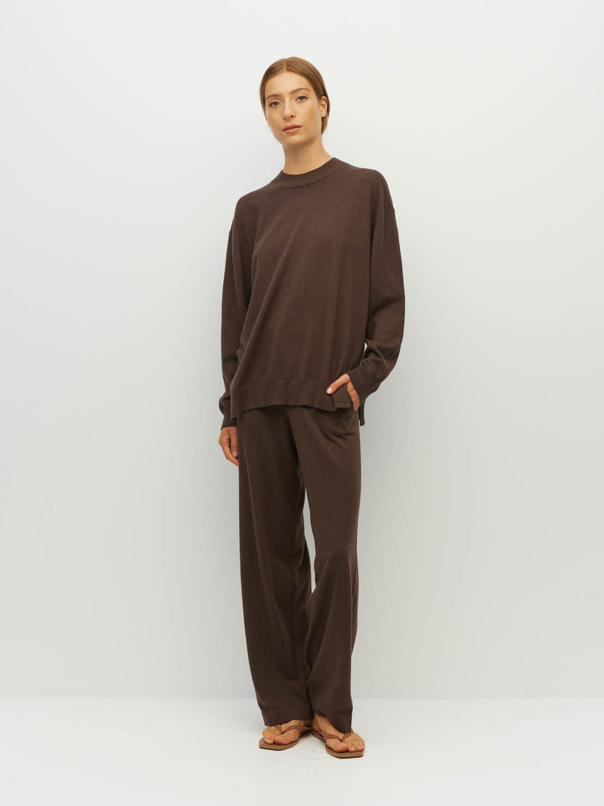 JHL Wide Trackpant (Cotton Cashmere) Chocolate