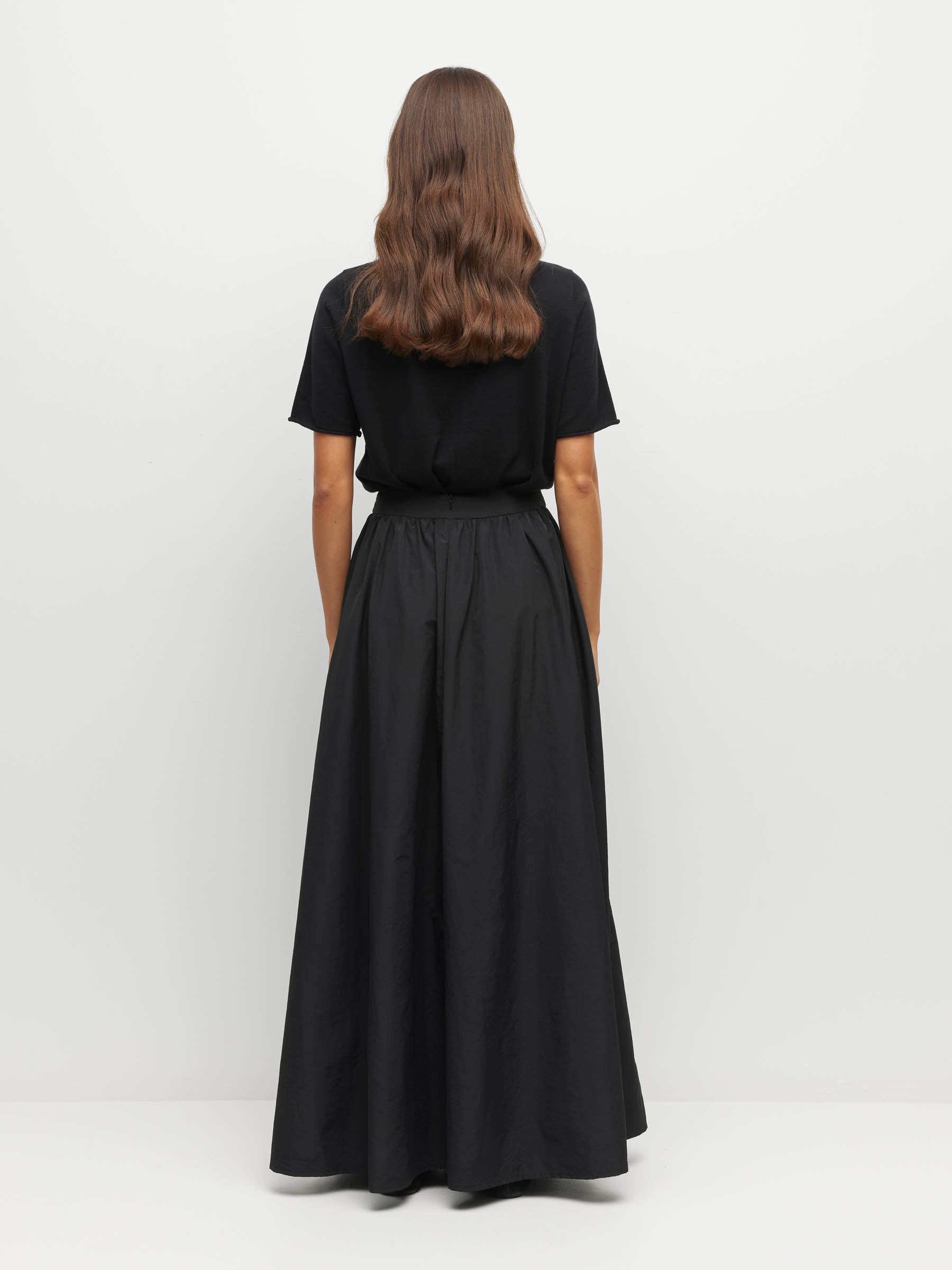 JHL Crew T (Fine Cotton Cashmere) Black