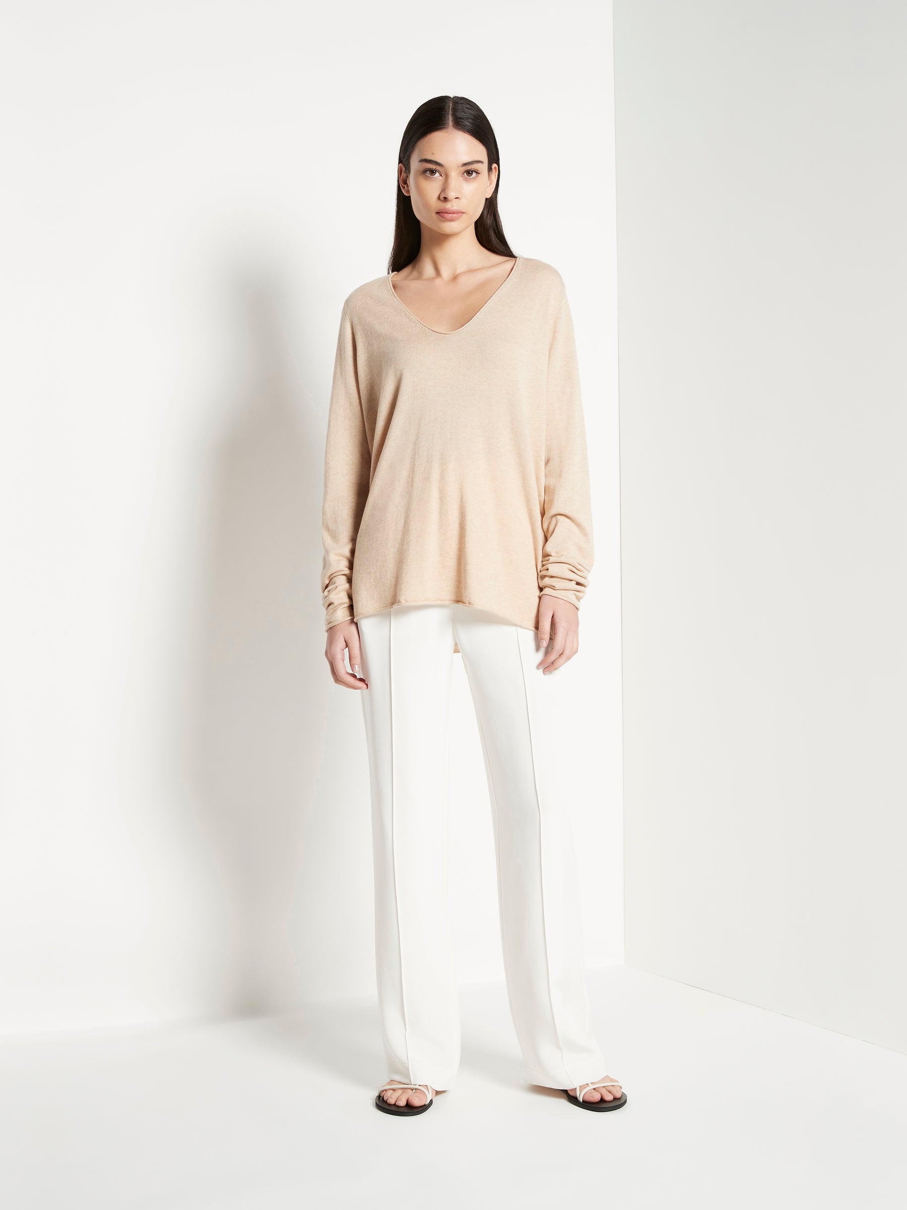 JHL V-Neck L/S T (Fine Cotton Cashmere) Sand