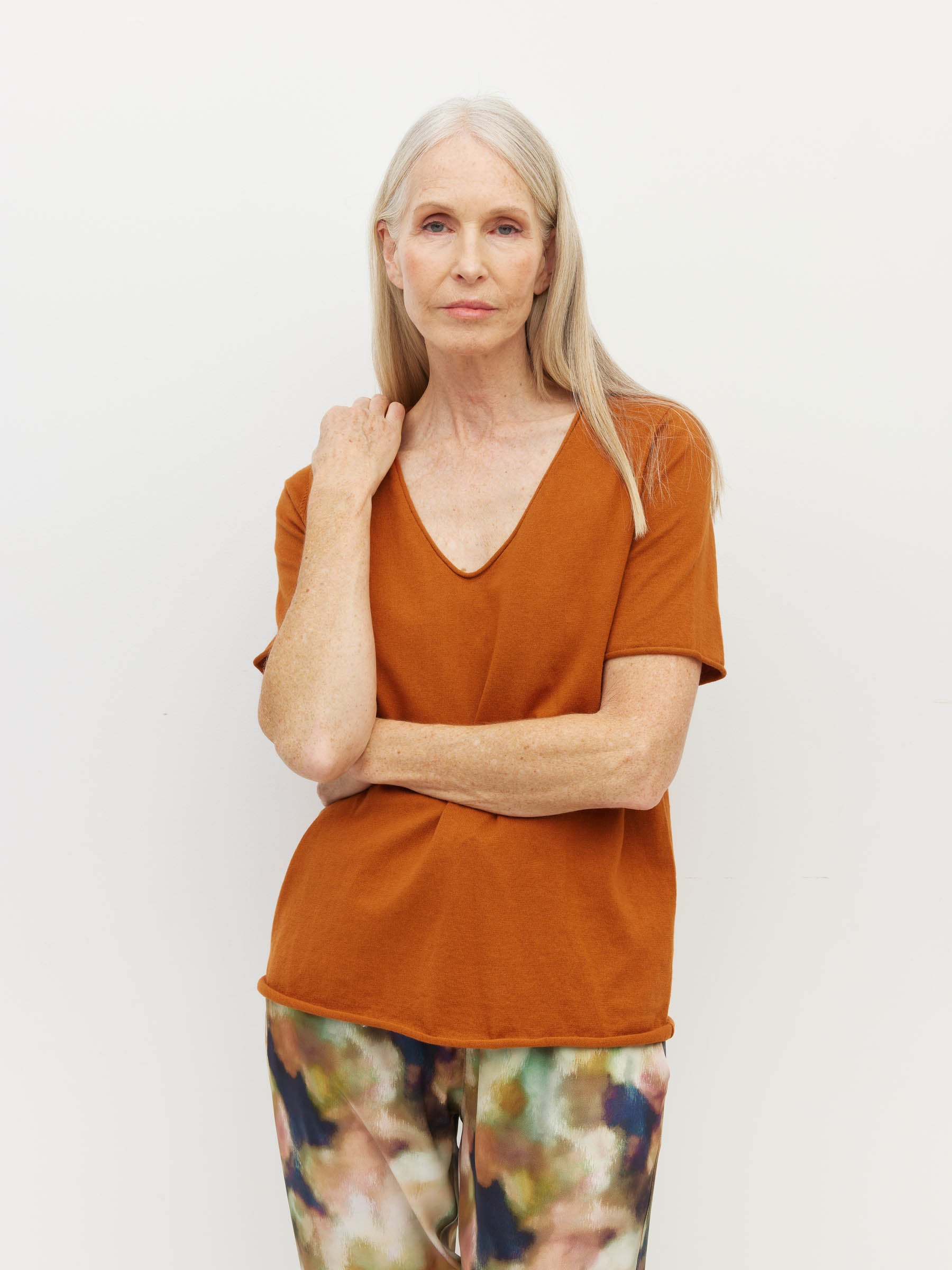 JHL V-Neck T (Fine Cotton Cashmere) Tobacco