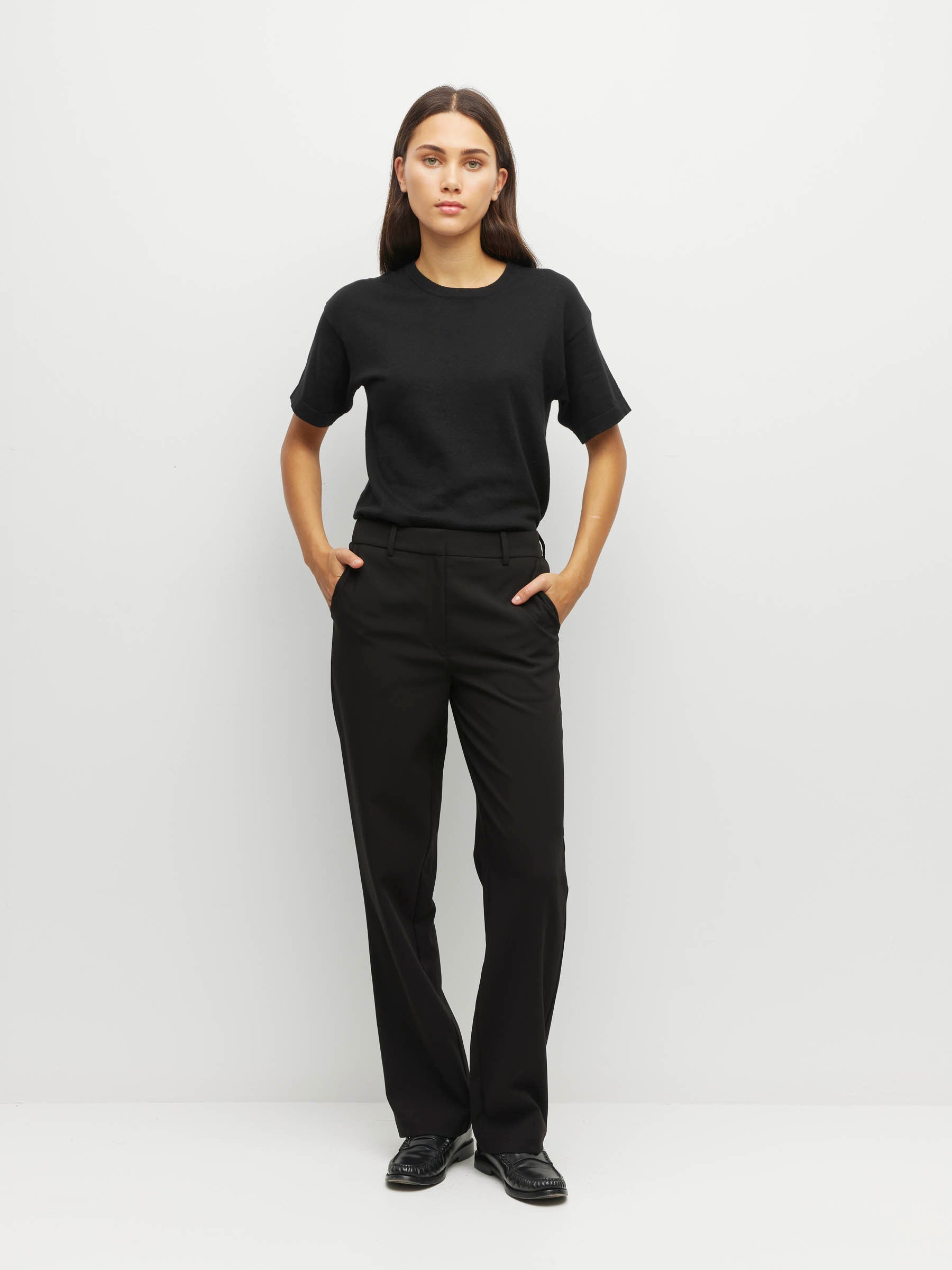 JHL Luxe T (Luxe Cotton Cashmere) Black
