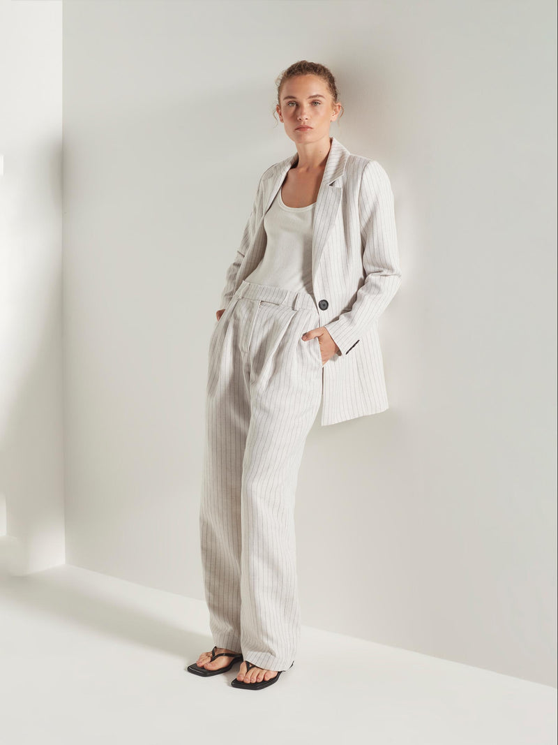 Bonnie Blazer (Linen Stripe Suiting) Parchment