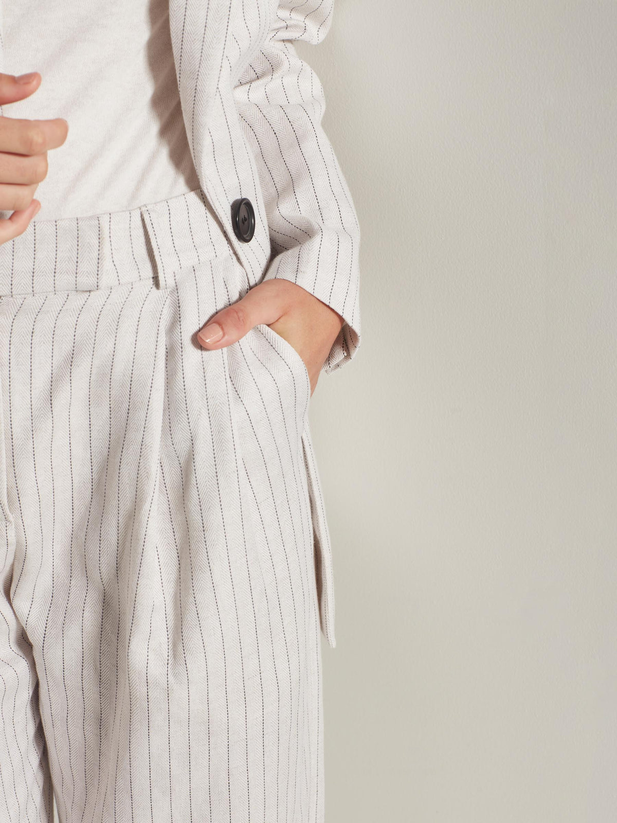 Boyfriend Pant (Linen Stripe Suiting) Parchment