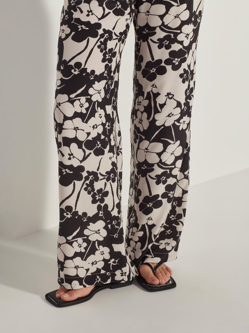Loli Pant (Sakura Silk) Mono Floral