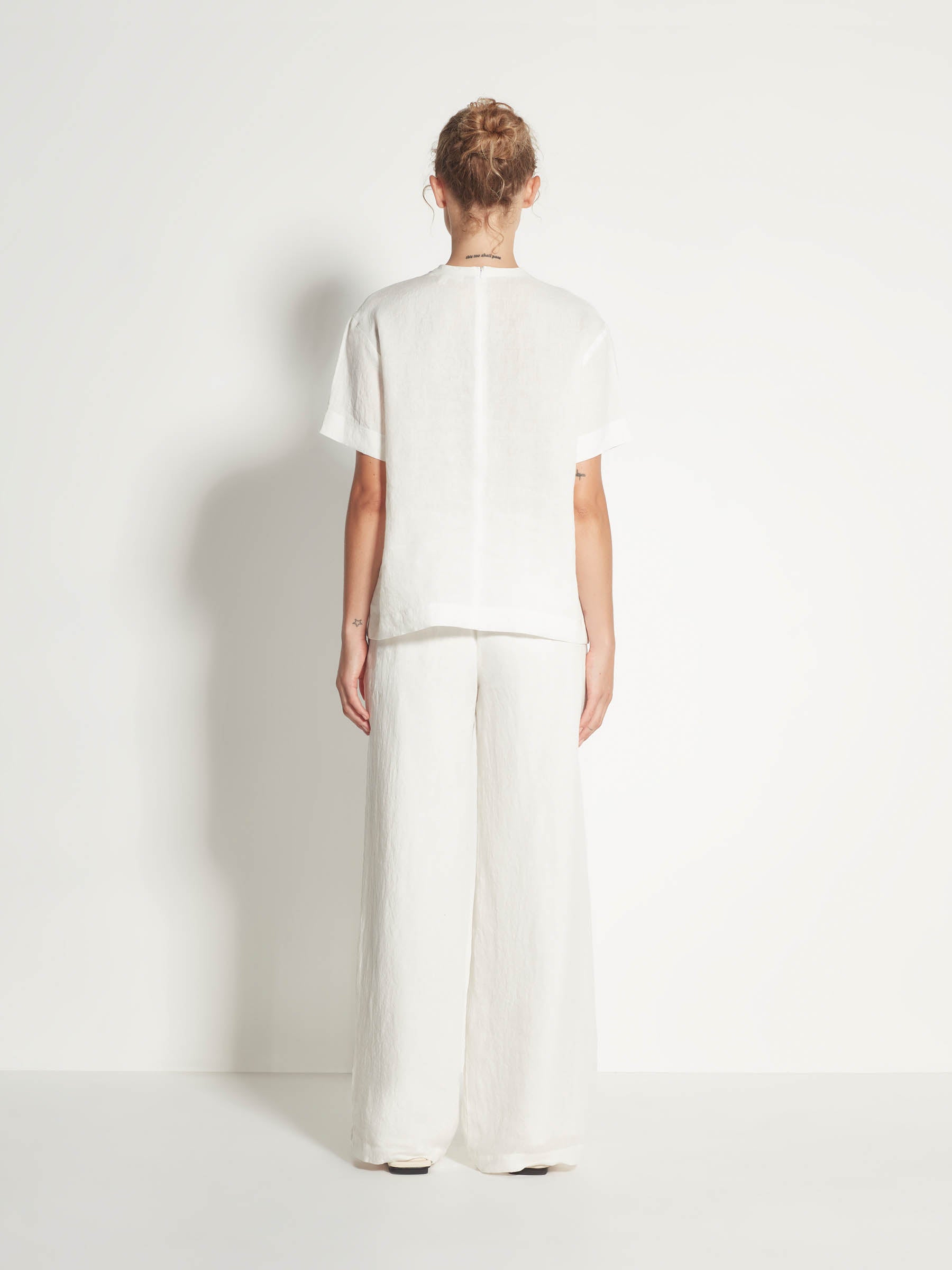Fancy T (Vintage Linen) Ivory