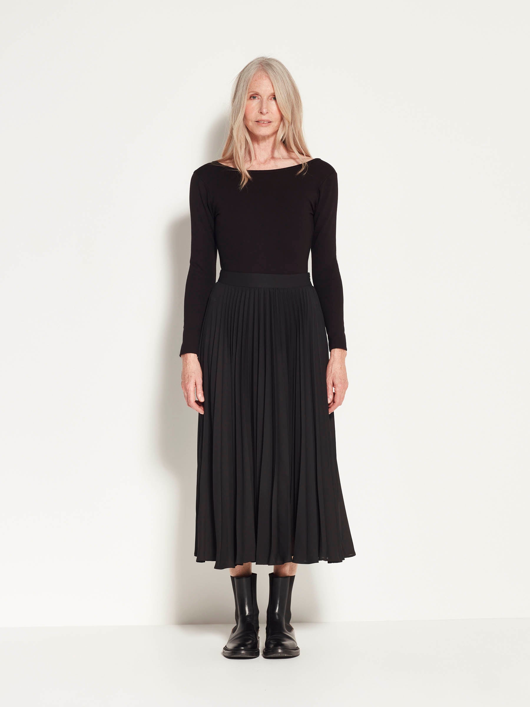 Yohanna Satin Pleated Skirt - Black 
