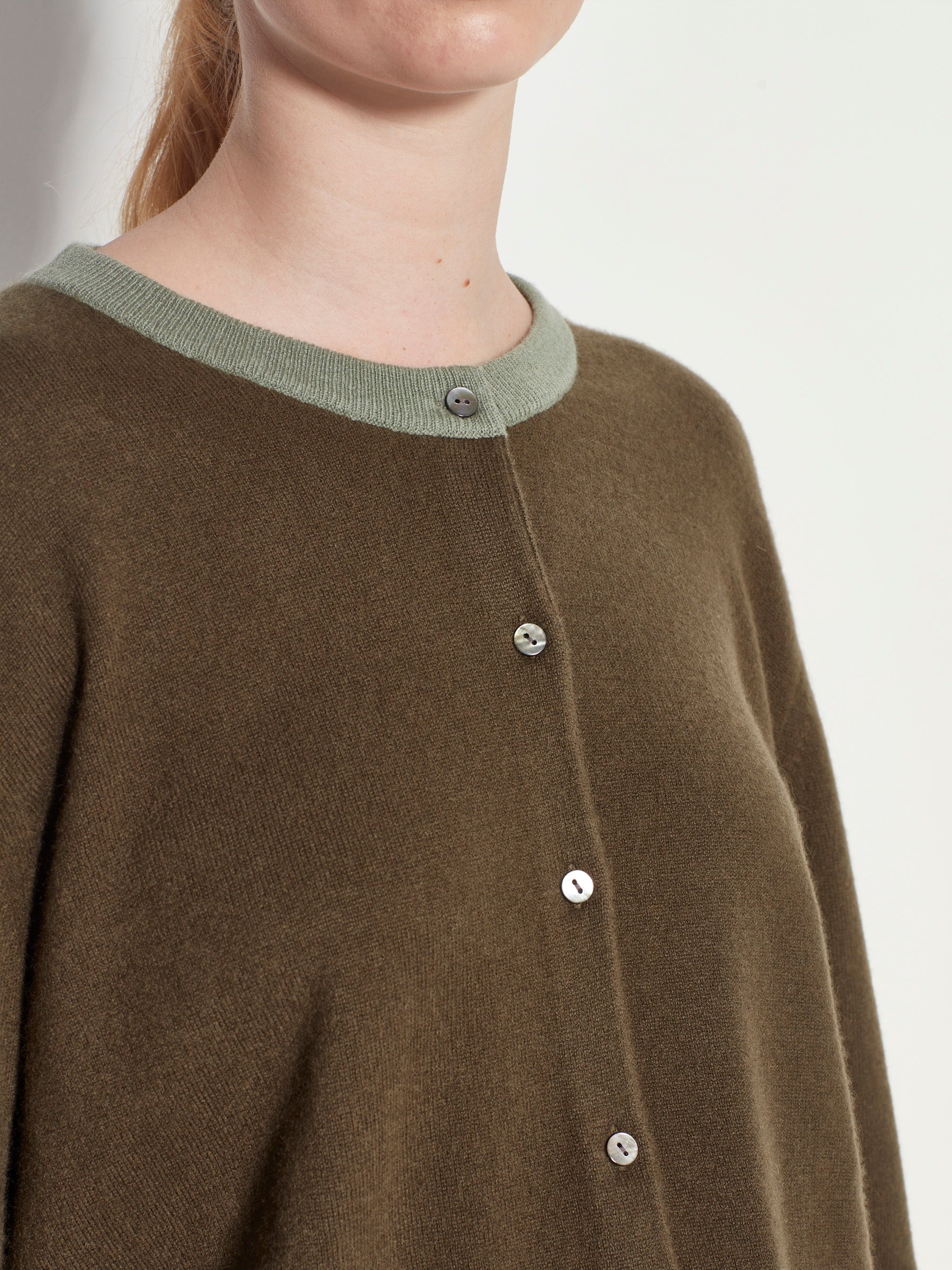 Contrast Twin Cardi (Cashmere) Ivy