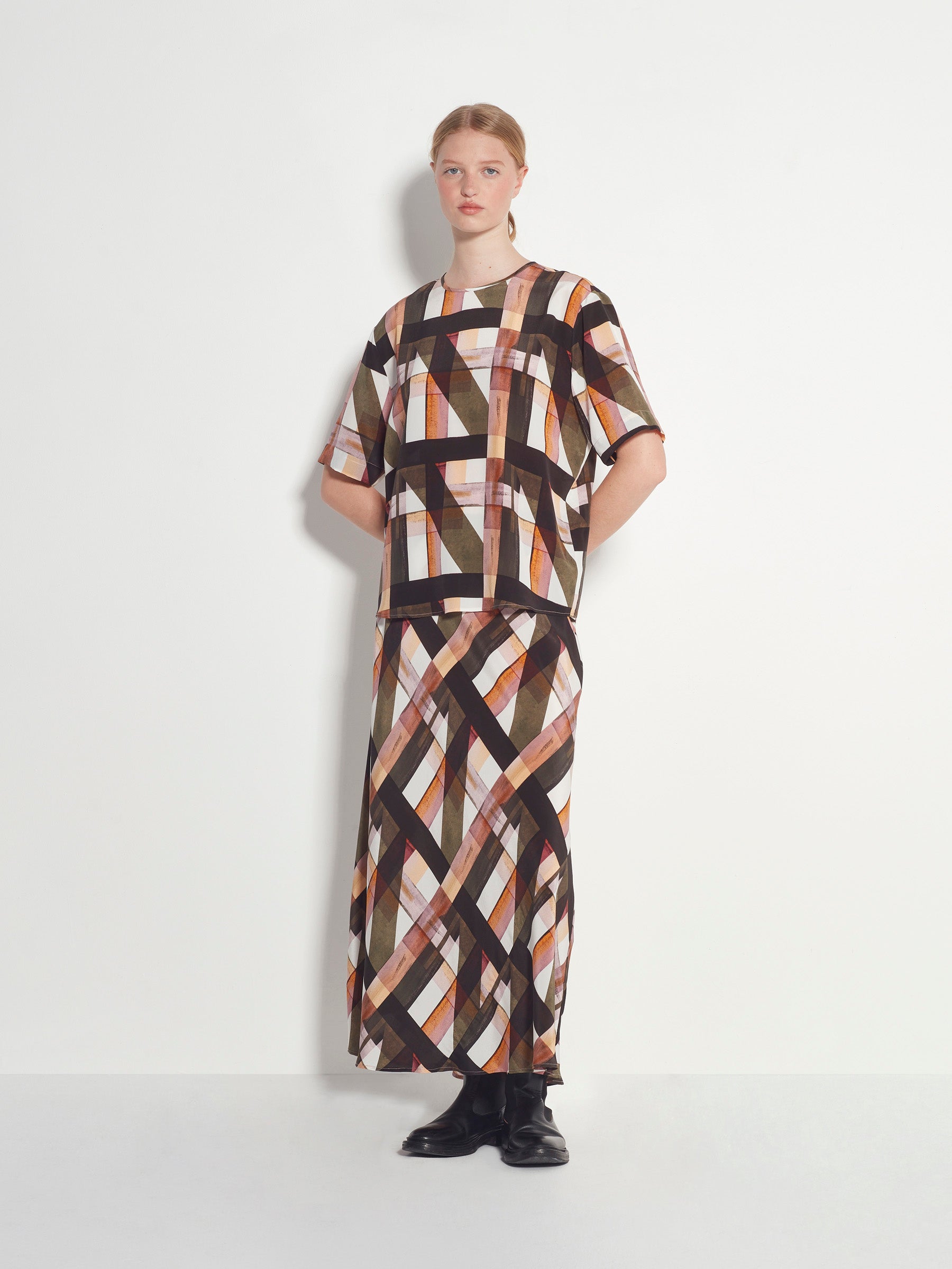 Drape T (Geo Maze Silk CDC) Painterly