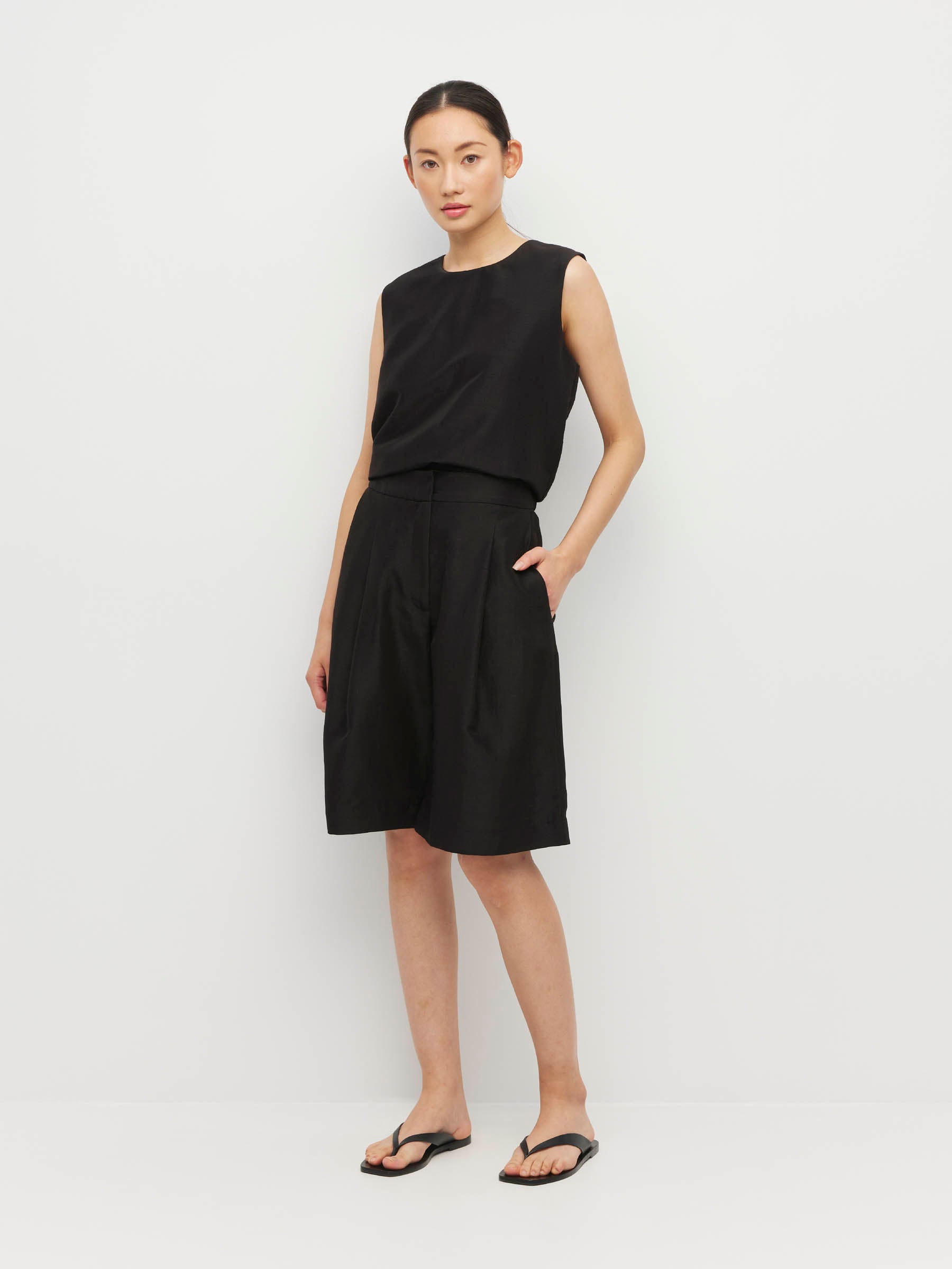 Halina Short (Akira) Black