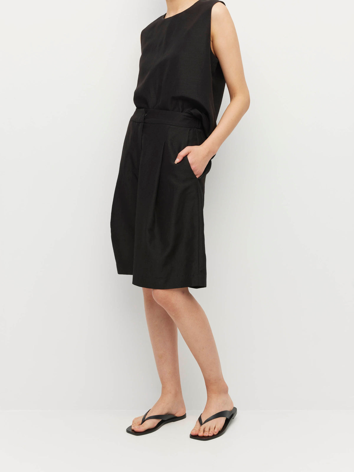 Halina Short (Akira) Black