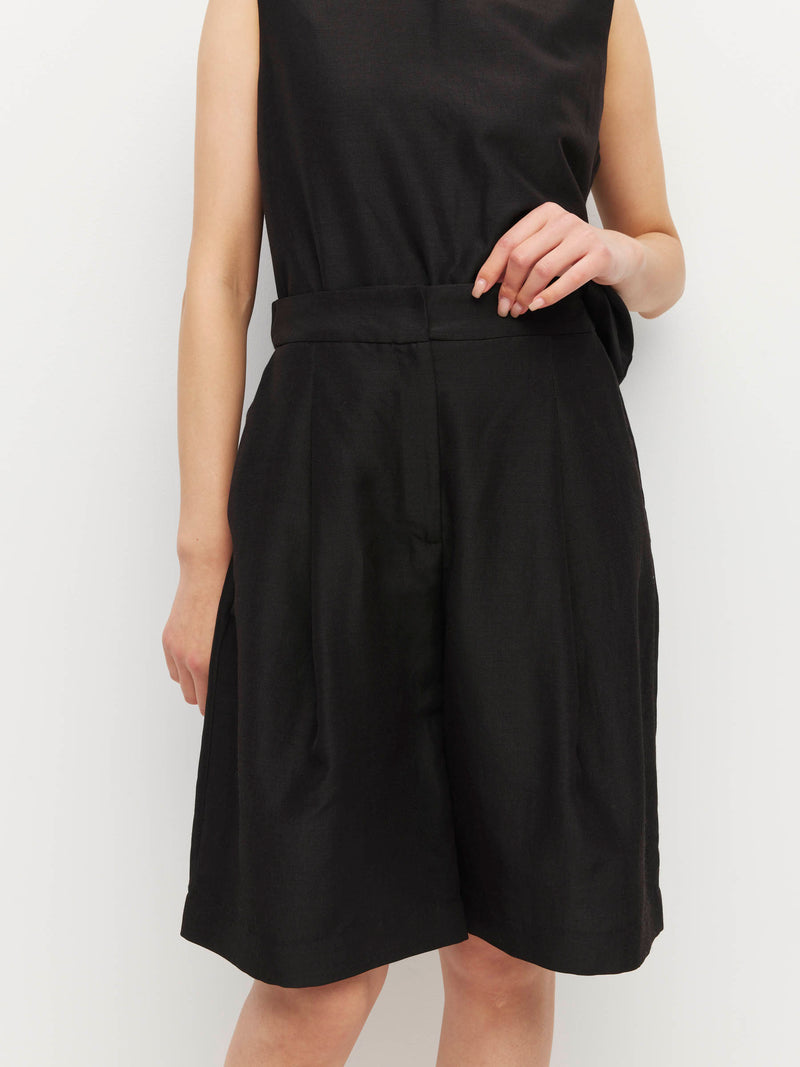 Halina Short (Akira) Black