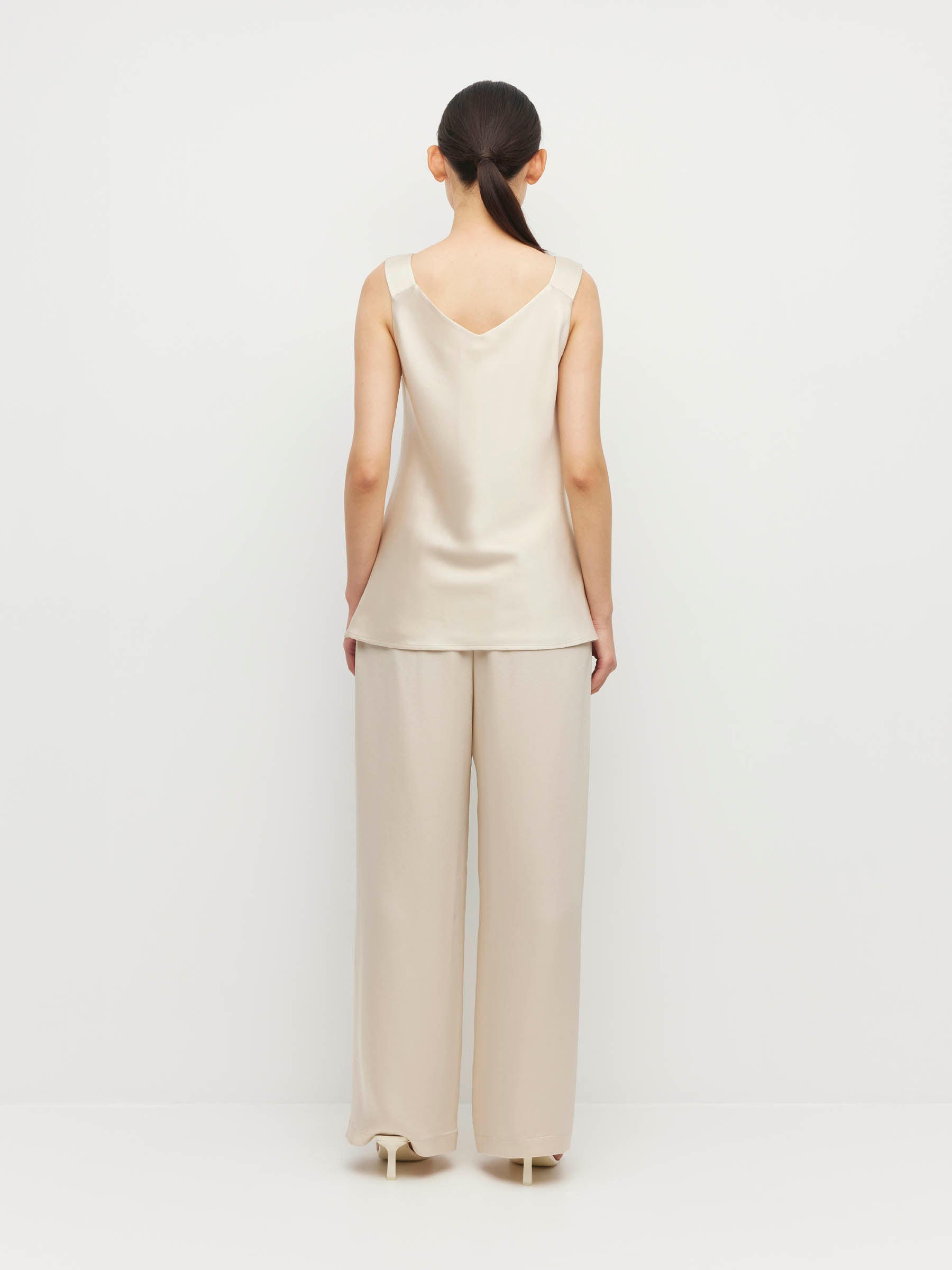Ingrid Cami (Crepe Sheen) Champagne
