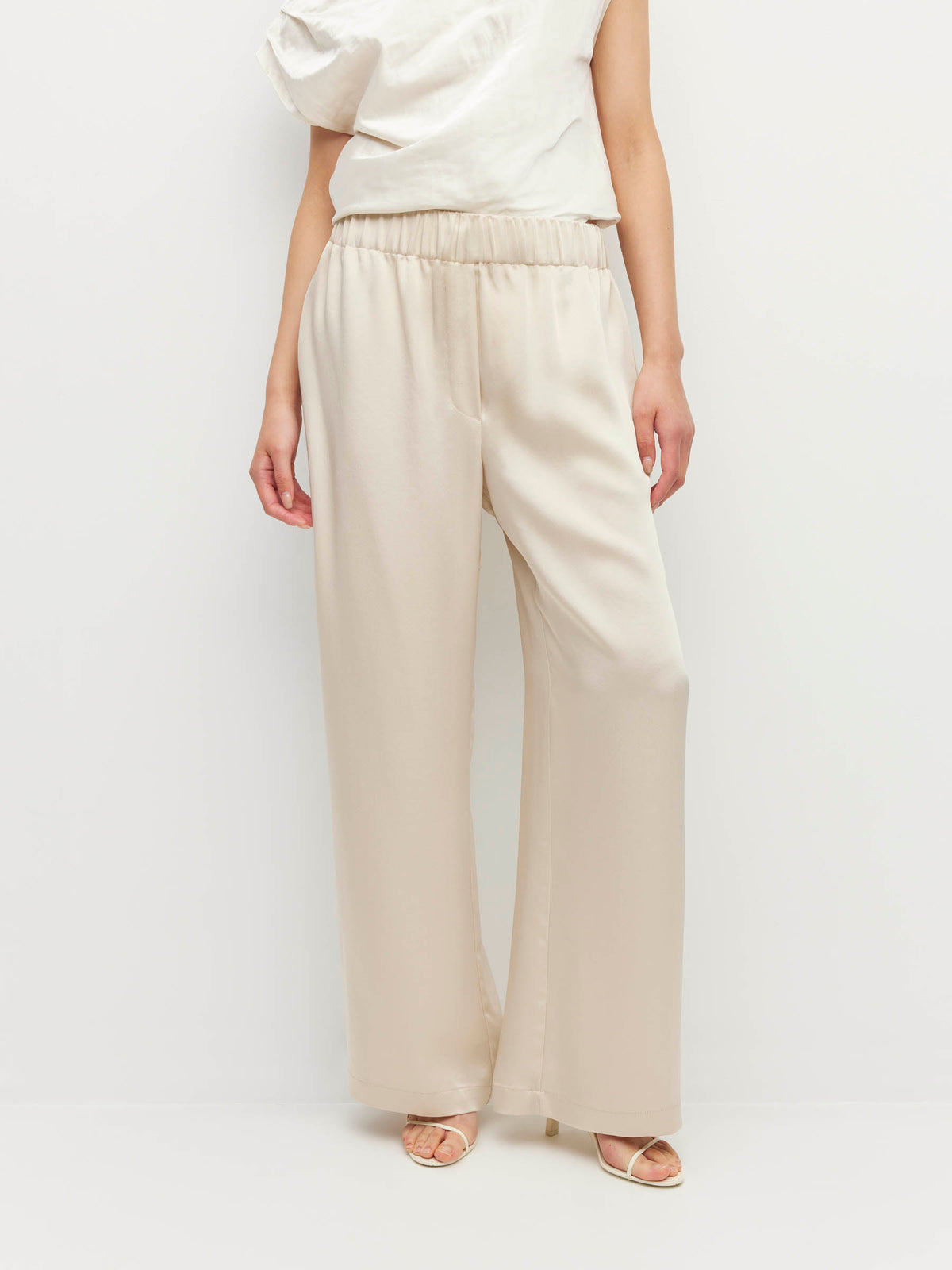 Koa Trouser (Crepe Sheen) Champagne