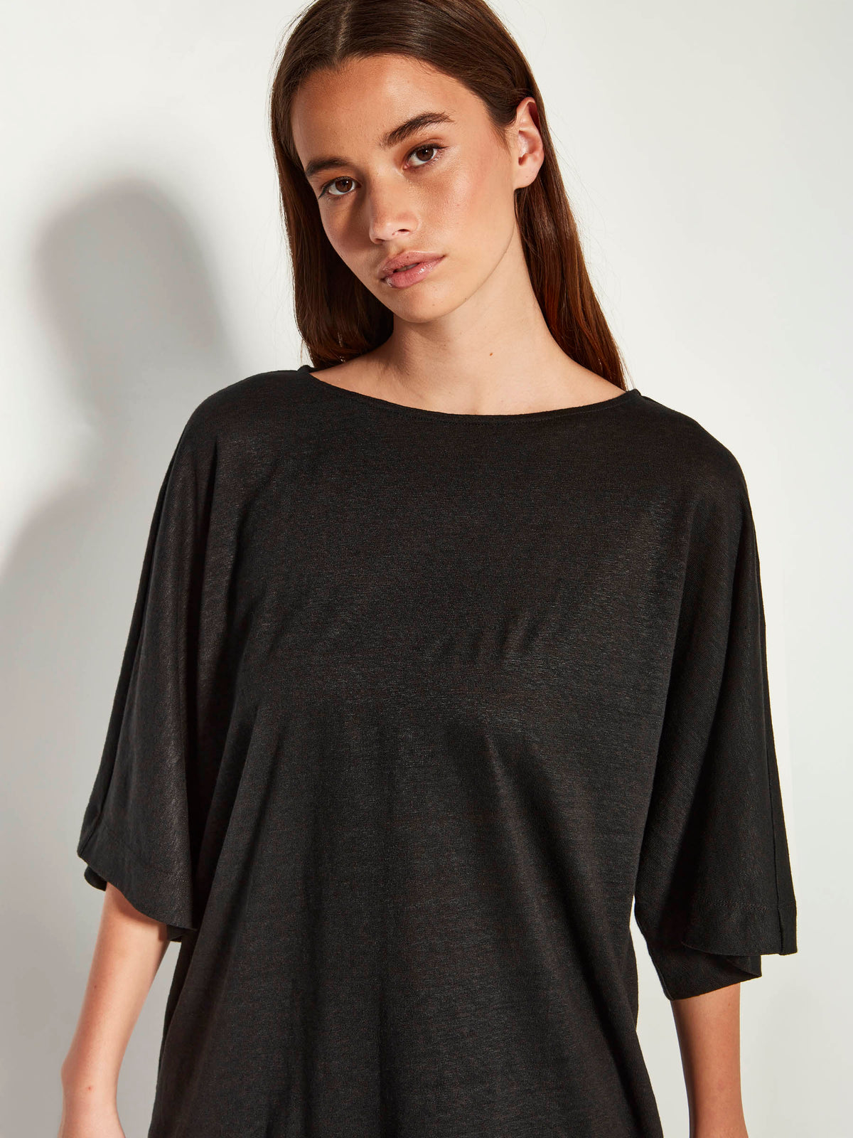 Nami T (Linen Knit) Black Knit