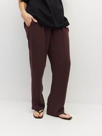 Travel Pant (Luxe Suiting) Chestnut