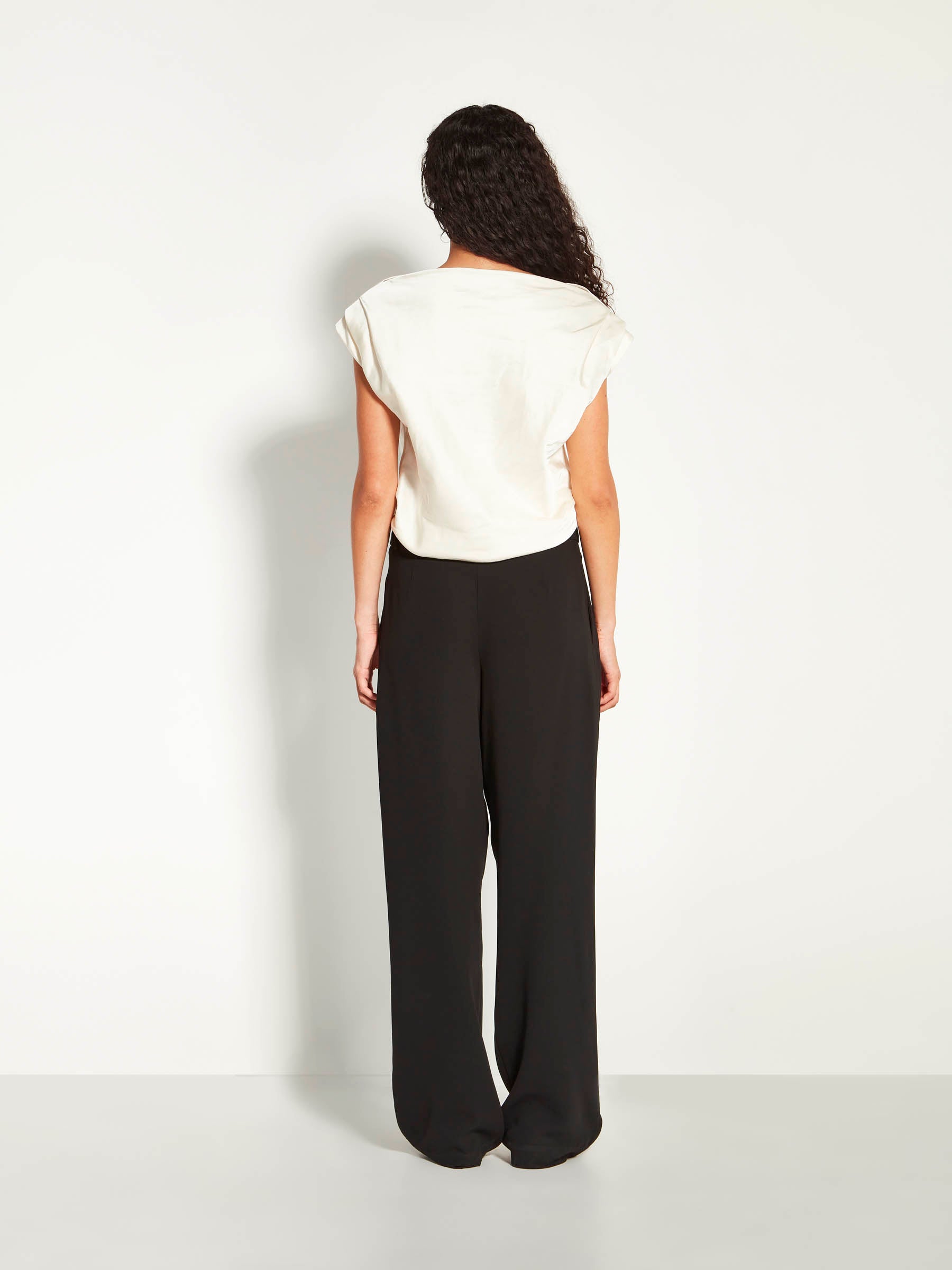 Monaco Top (Sculptural Satin) Antique Pearl