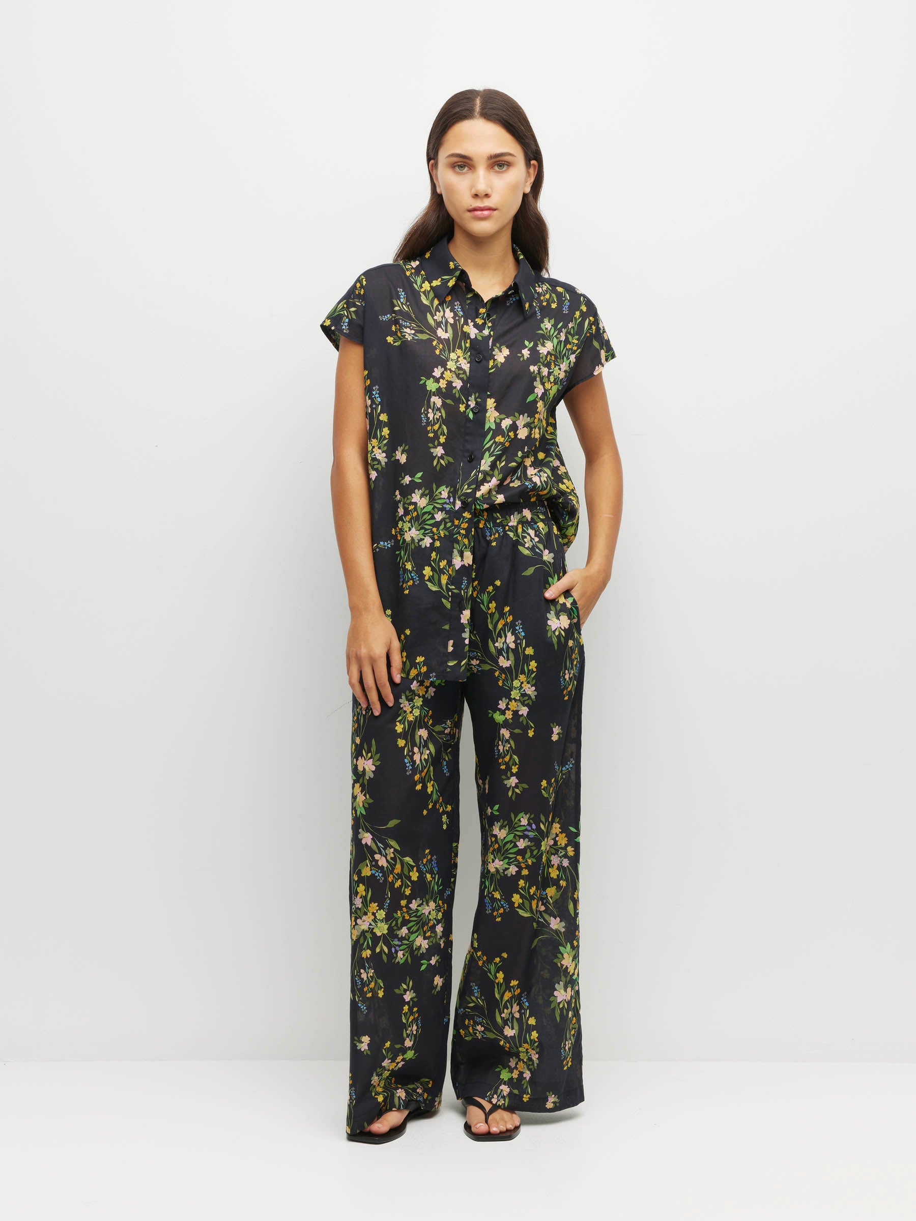 Koa Trouser (Dark Garland Cotton) Painted Petals – Juliette Hogan