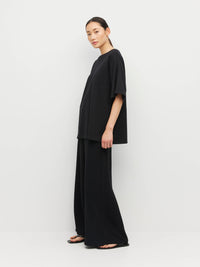 Boyfriend T (Form Cotton Knit) Black
