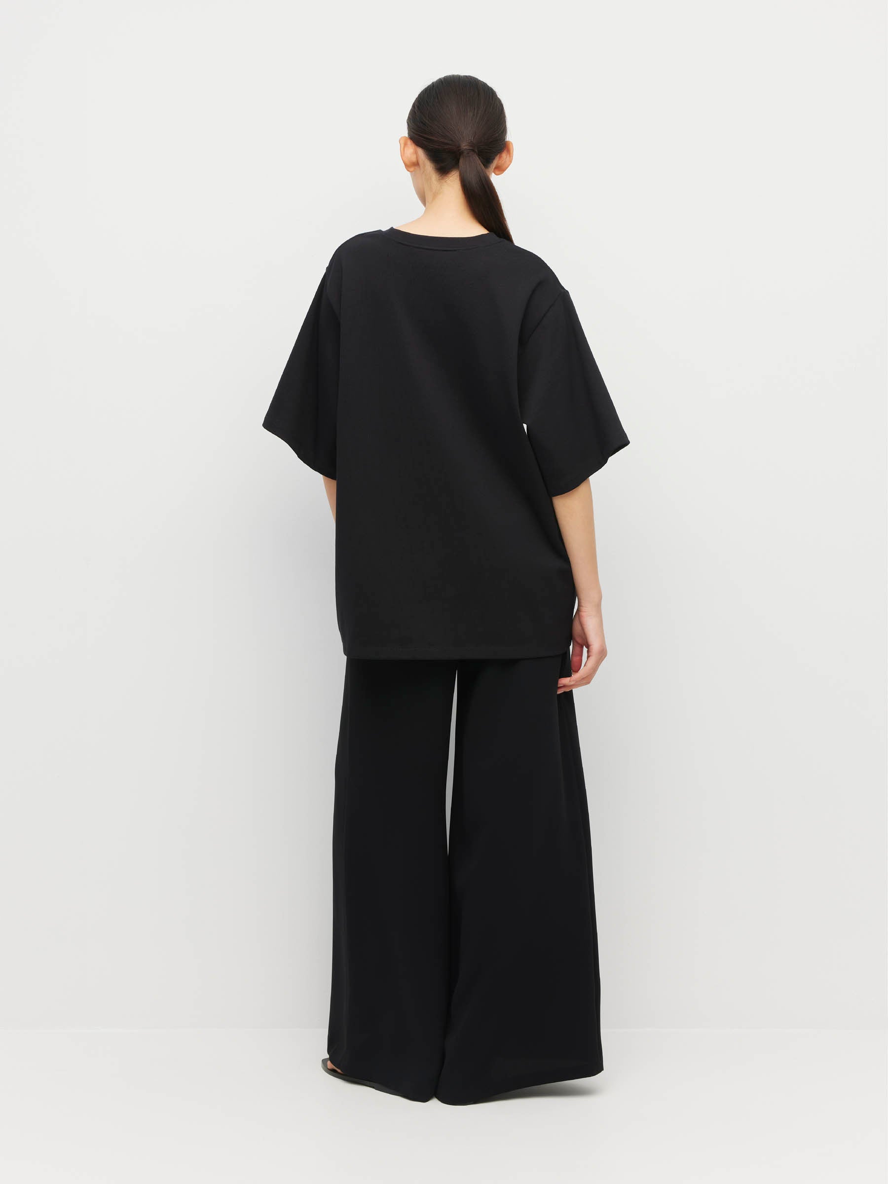 Boyfriend T (Form Cotton Knit) Black