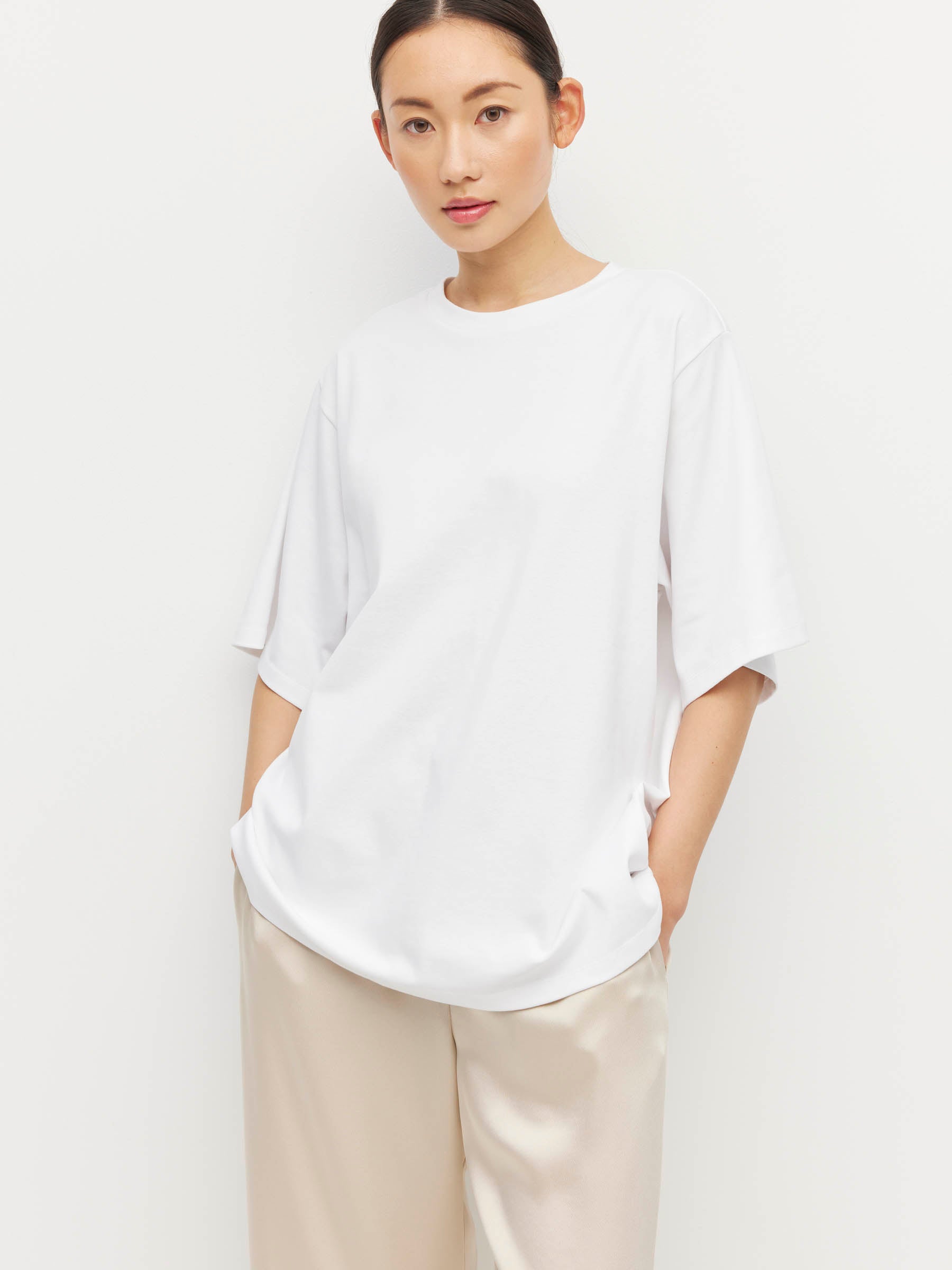 Boyfriend T (Form Cotton Knit) White