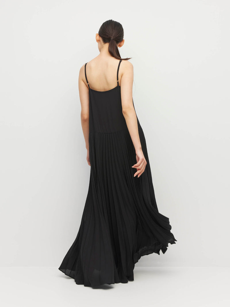 Betty Pleat Dress (Matte Pleat) Black
