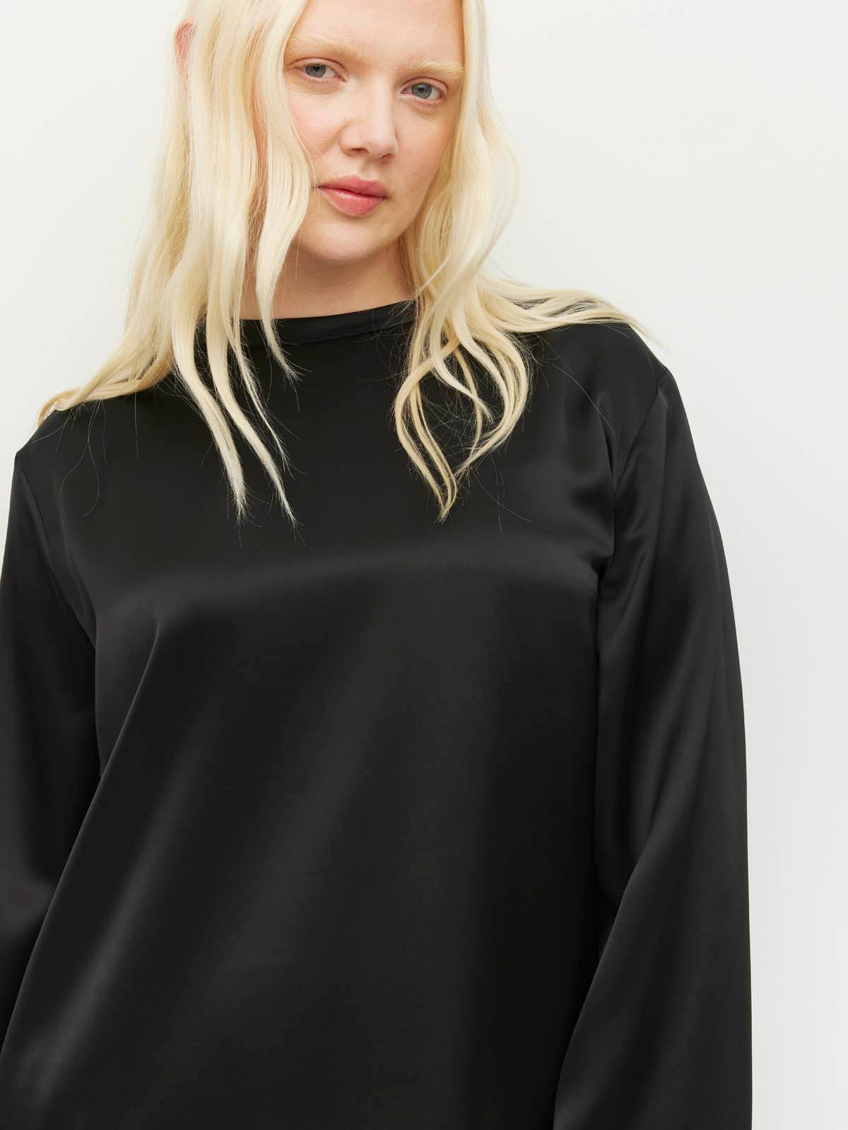 L/S Fancy T (Dress Satin) Gloss Black