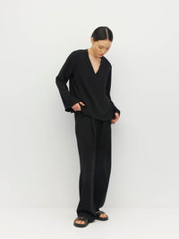 L/S Yvette T (Luxe Suiting) Black