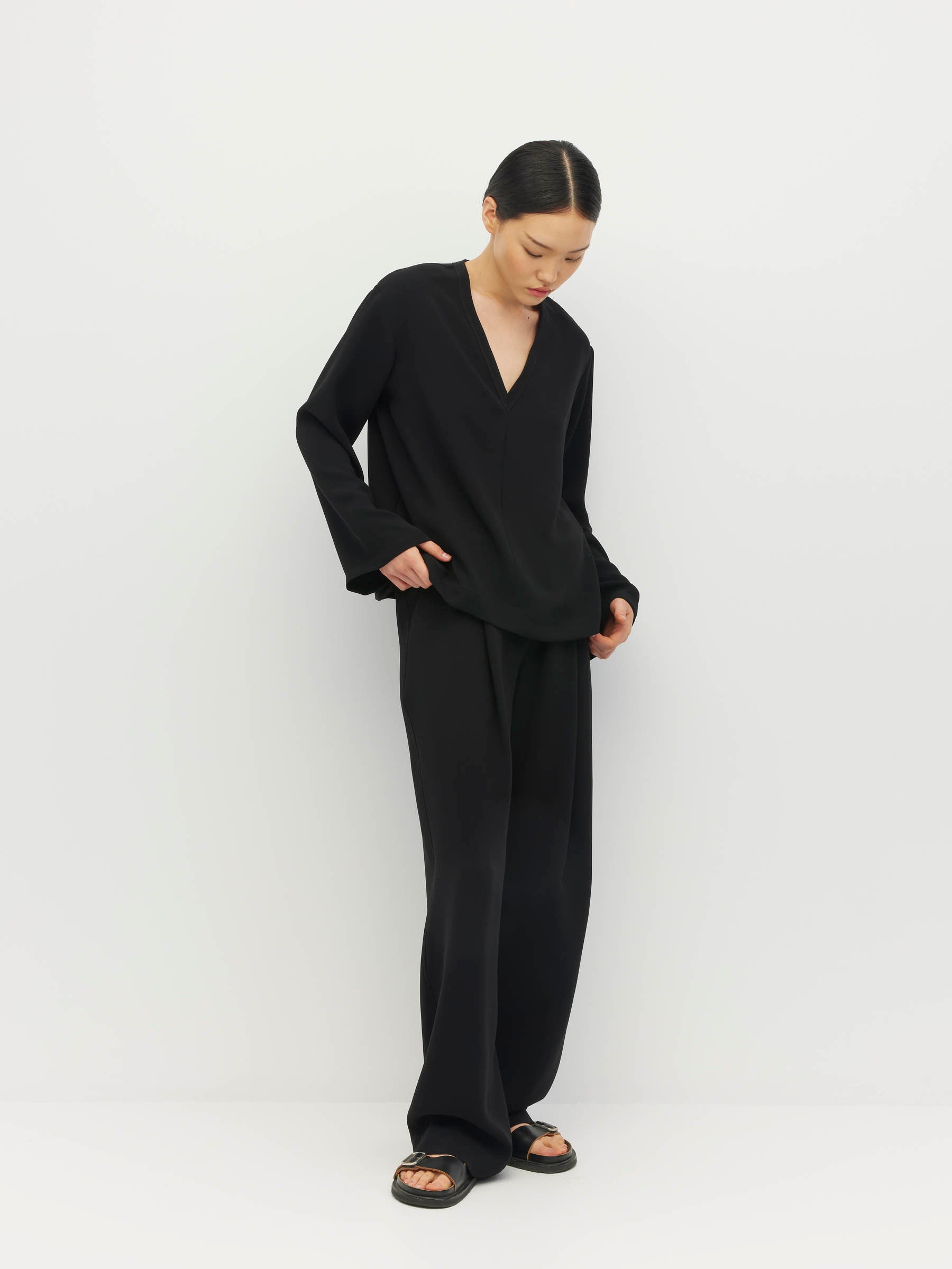 L/S Yvette T (Luxe Suiting) Black
