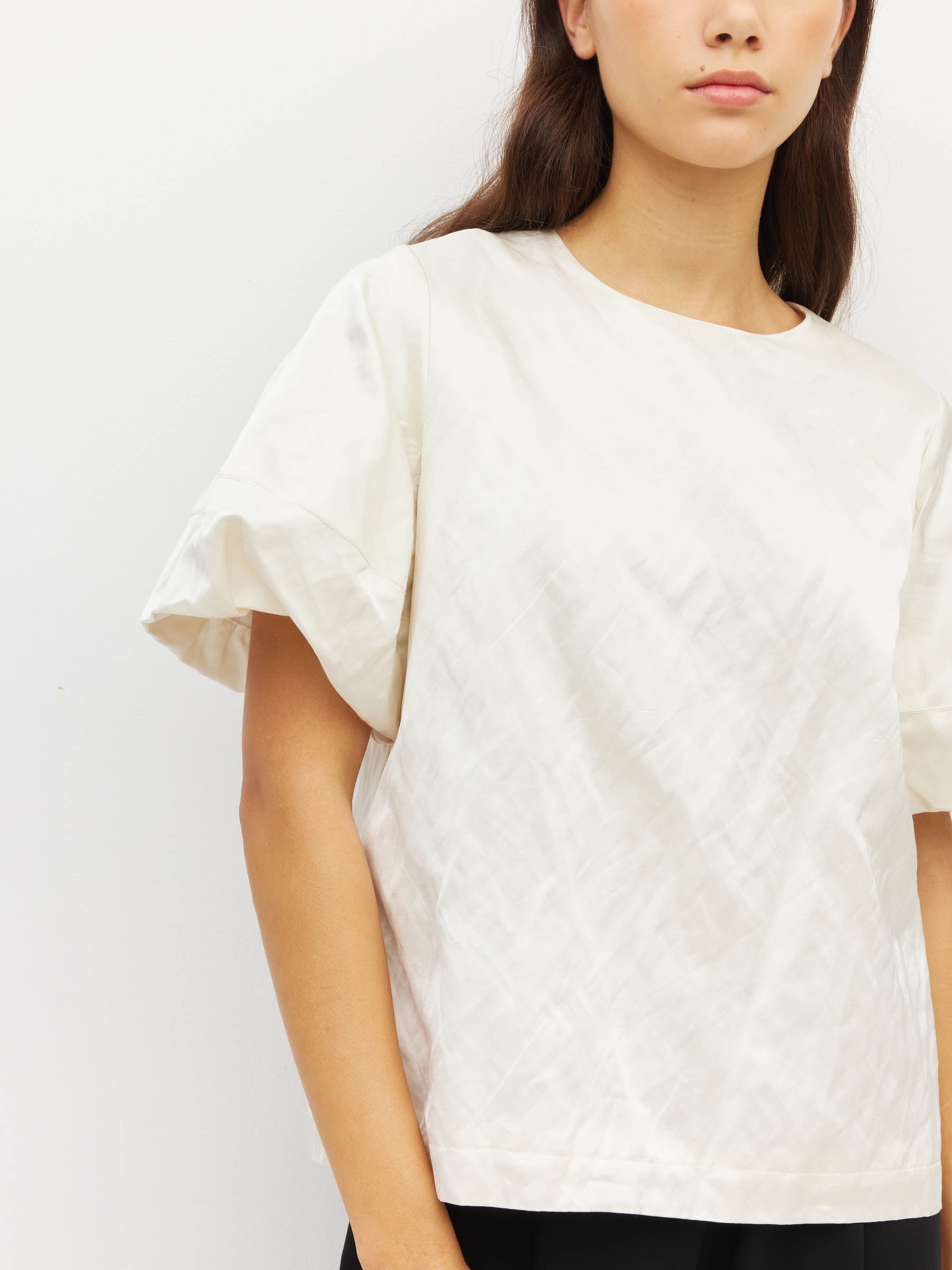 Loro Top (Sculptural Satin) Antique Pearl – Juliette Hogan