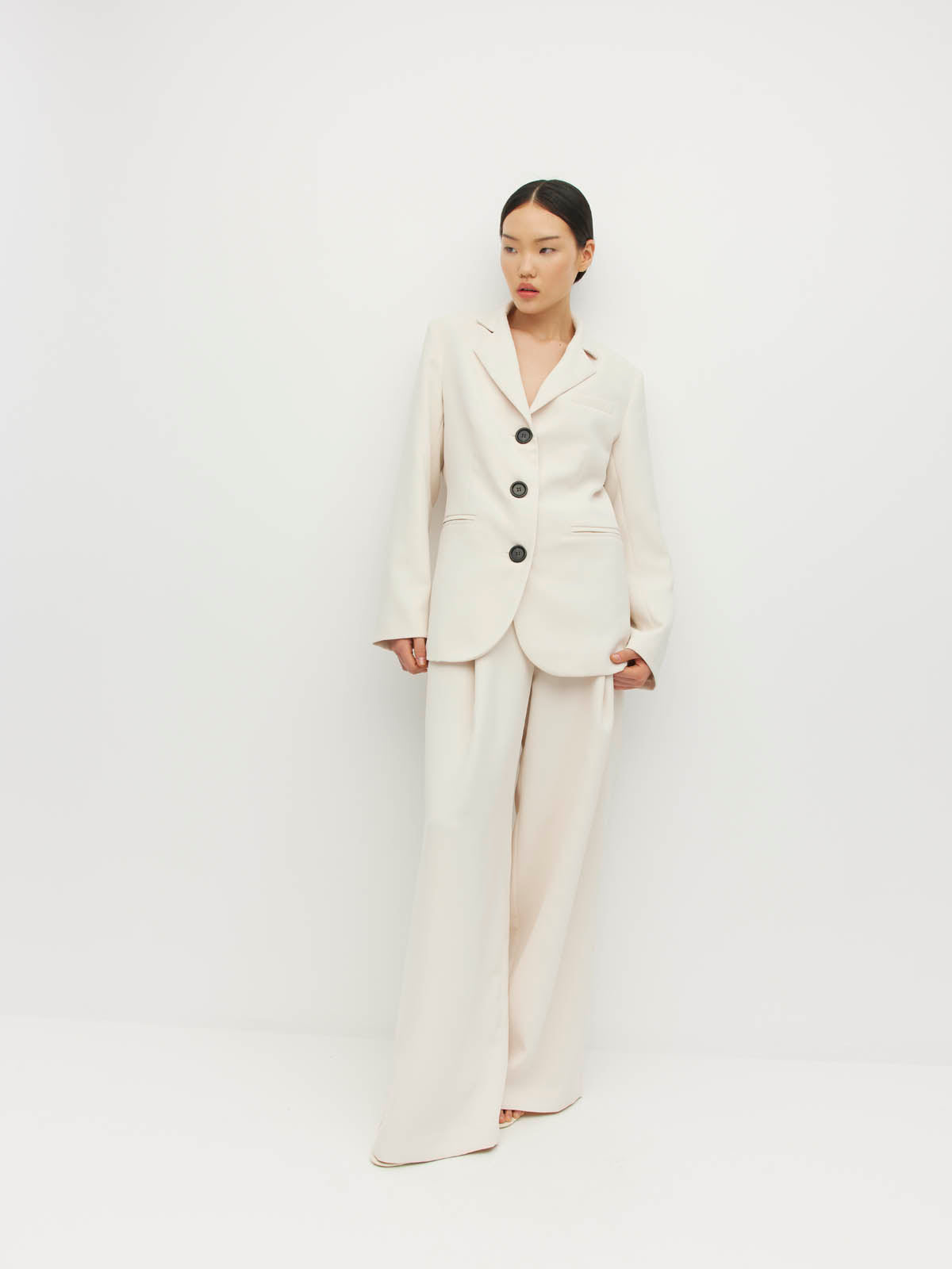 Harry Blazer (Foundation Suiting 2.0) Milk