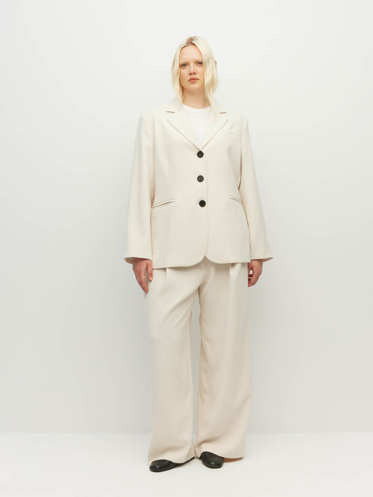 Harry Blazer (Foundation Suiting 2.0) Milk