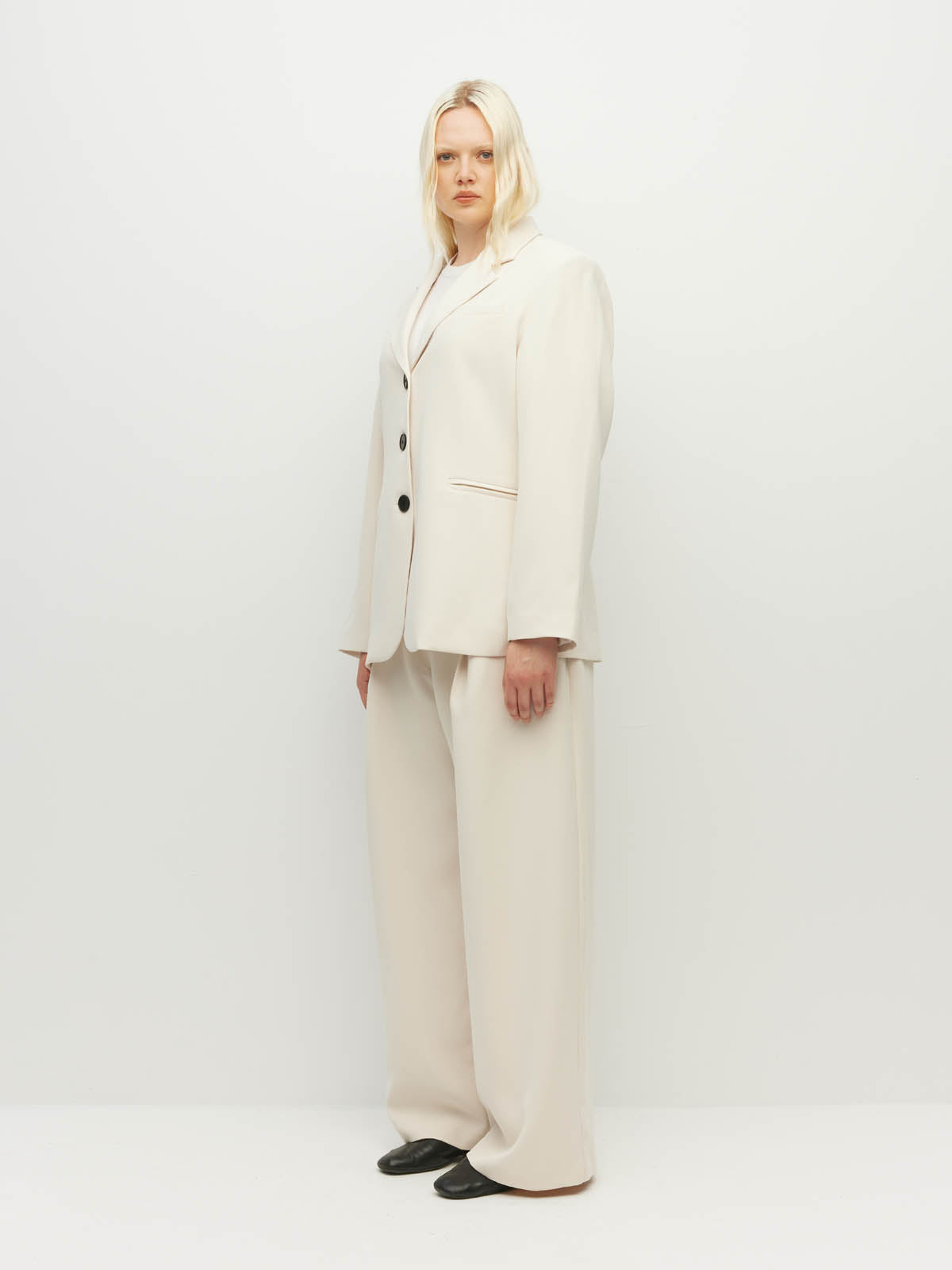 Harry Blazer (Foundation Suiting 2.0) Milk