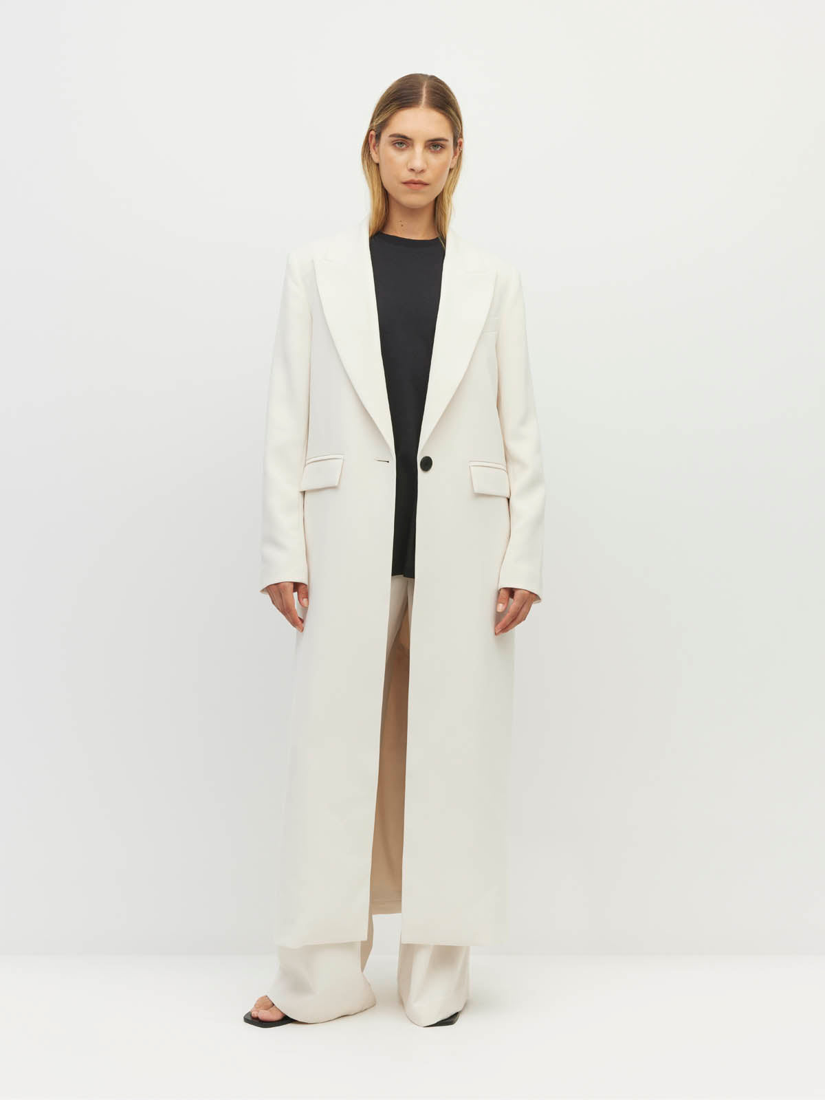 Mantelina Coat (Foundation Suiting 2.0) Milk