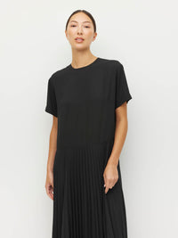 Bettina Dress (Matte Pleat) Black