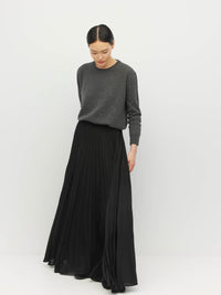 Evangeline Skirt (Matte Pleat) Black