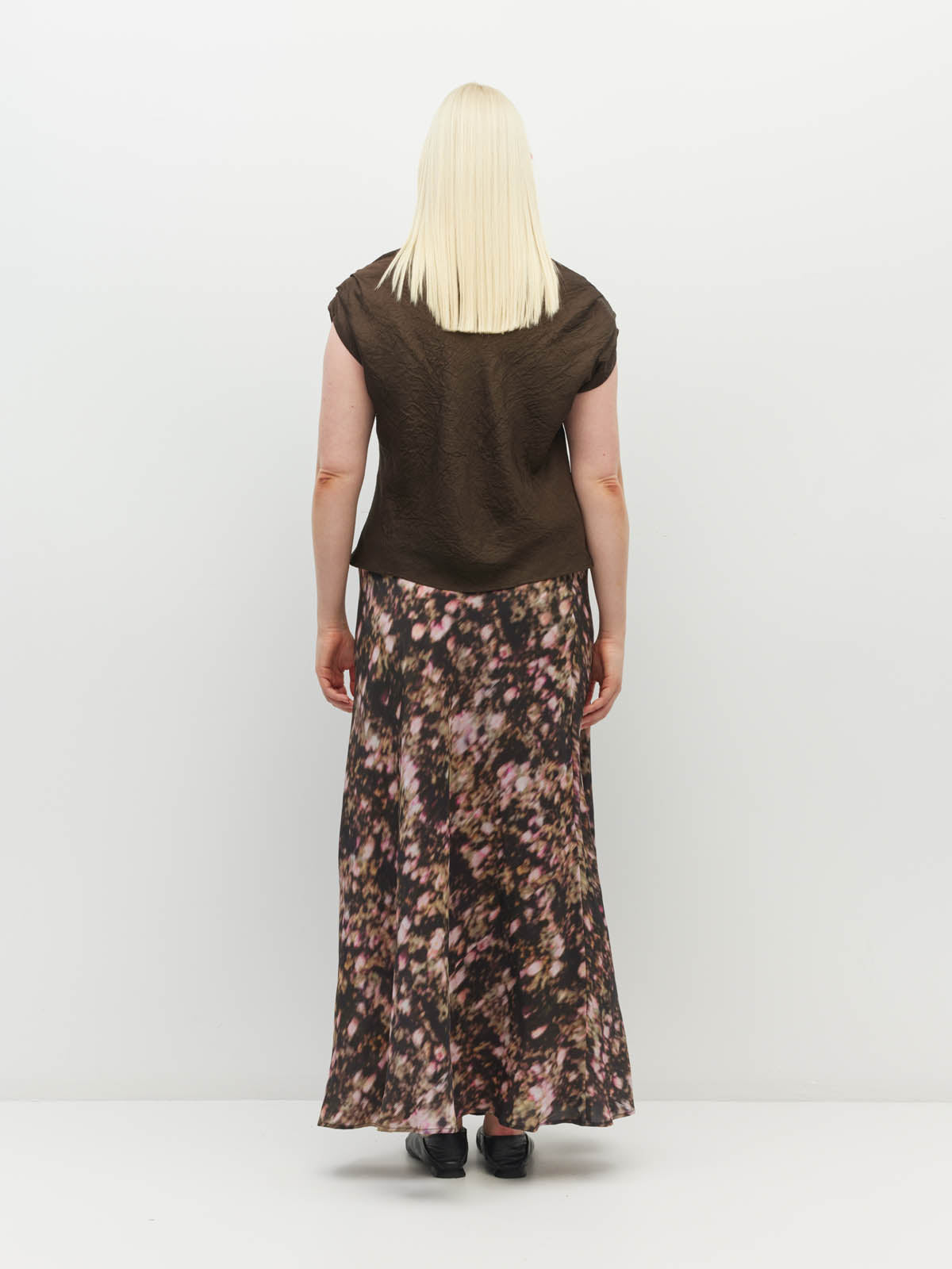 Juliette Hogan Arielle Skirt (Blush Petals Silk CDC) Soft Camelia - simple bias-cut silk skirt in an abstract floral print with elasticated waist.