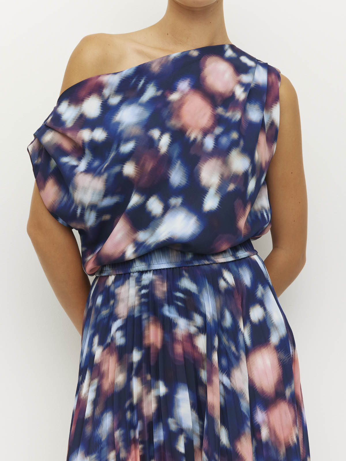 Evangeline Skirt (Rosette Haze Crepe) Night Fall