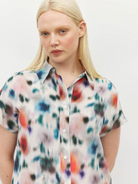 Juliette Hogan Eleanor Shirt (Rosette Haze Silk CDC) Morning Light - printed summer button-down shirt with collar and cap sleeve.