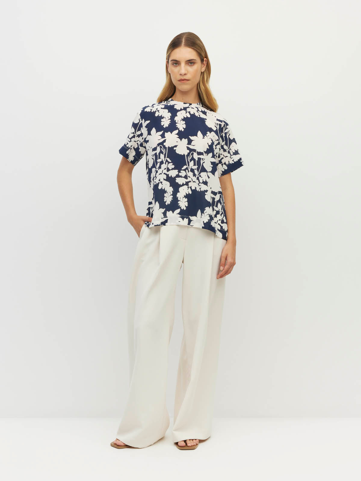 Fancy T (Shadow Floral Silk CDC) Silhouette