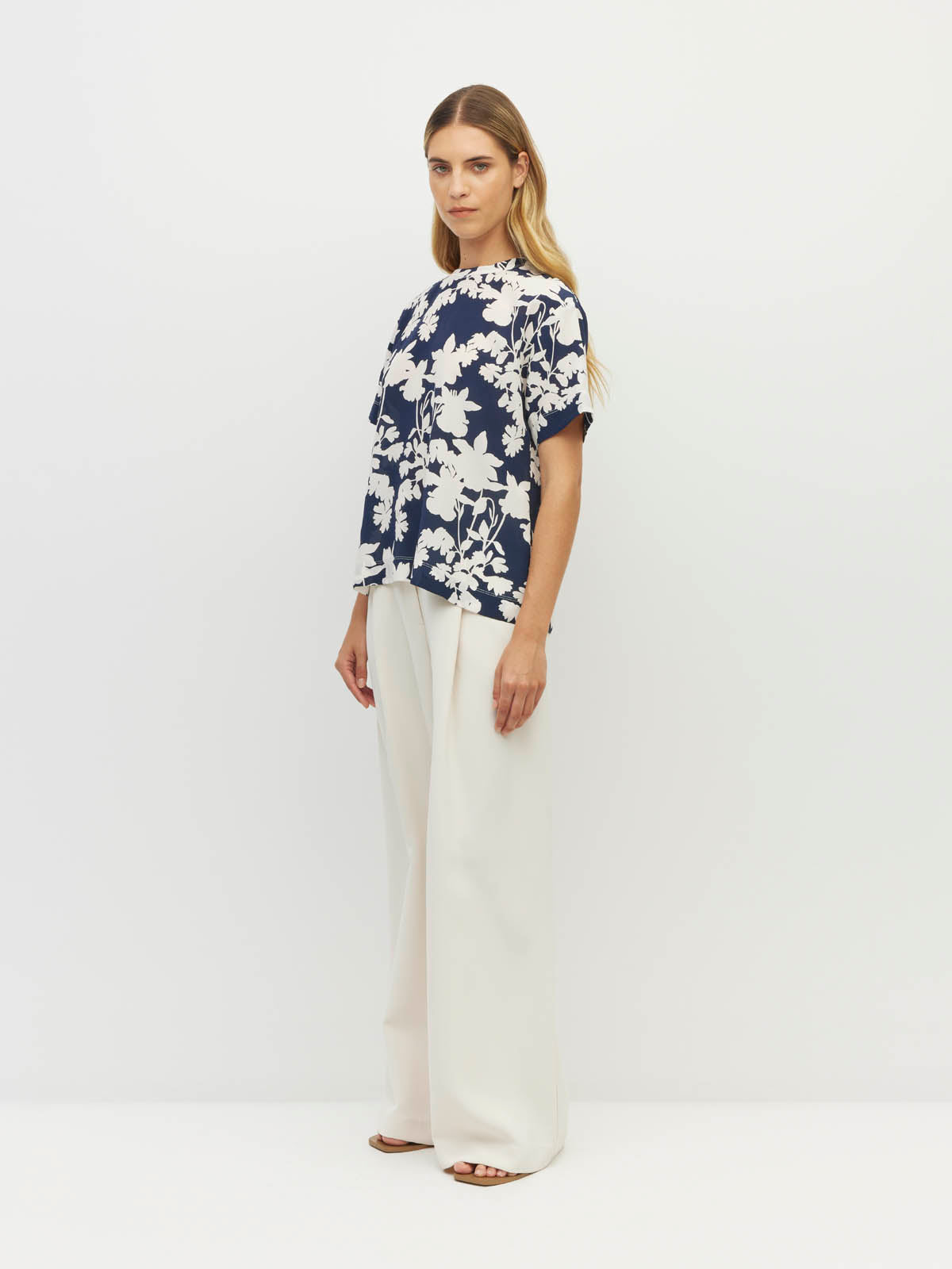 Fancy T (Shadow Floral Silk CDC) Silhouette