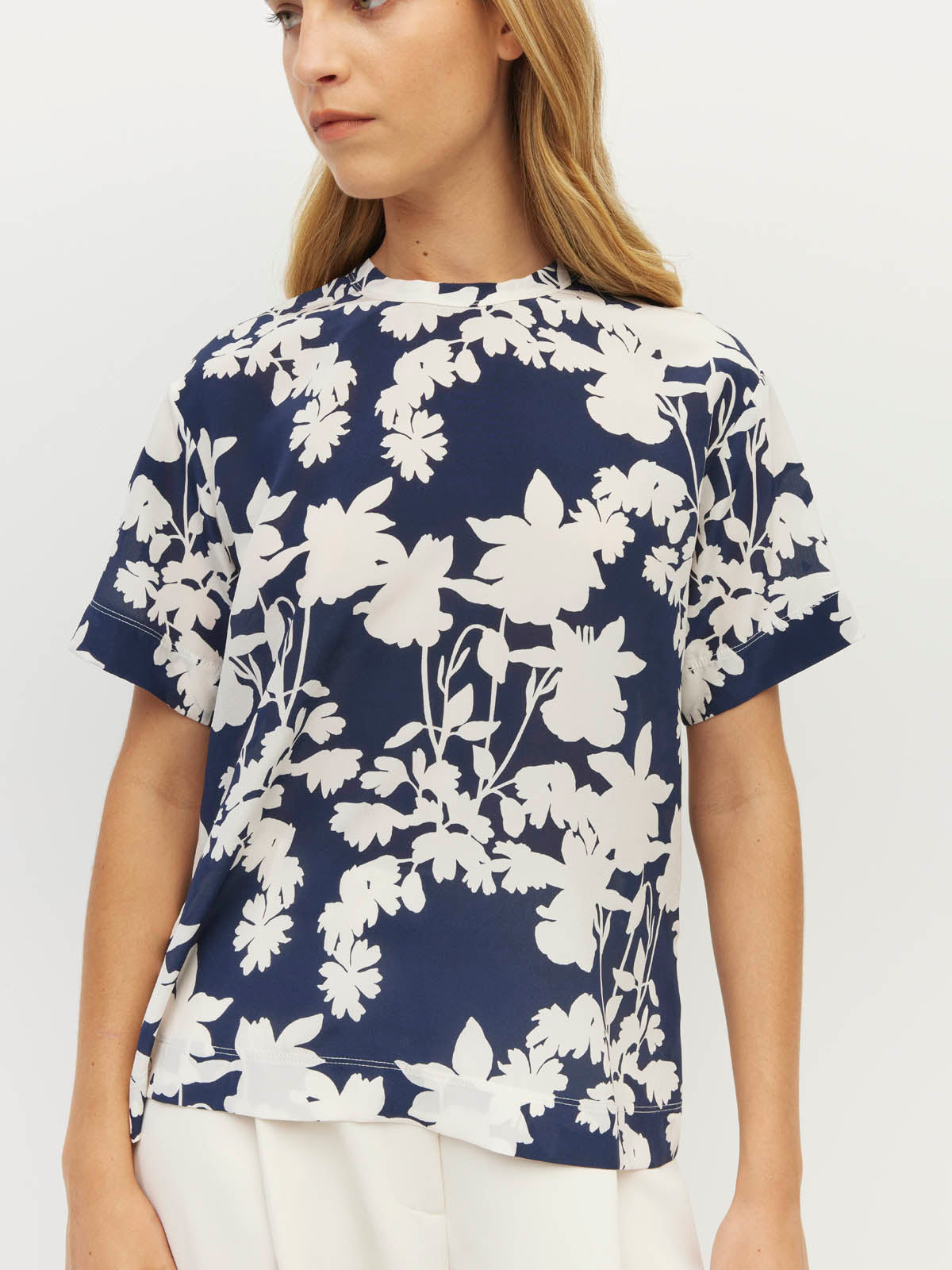 Fancy T (Shadow Floral Silk CDC) Silhouette