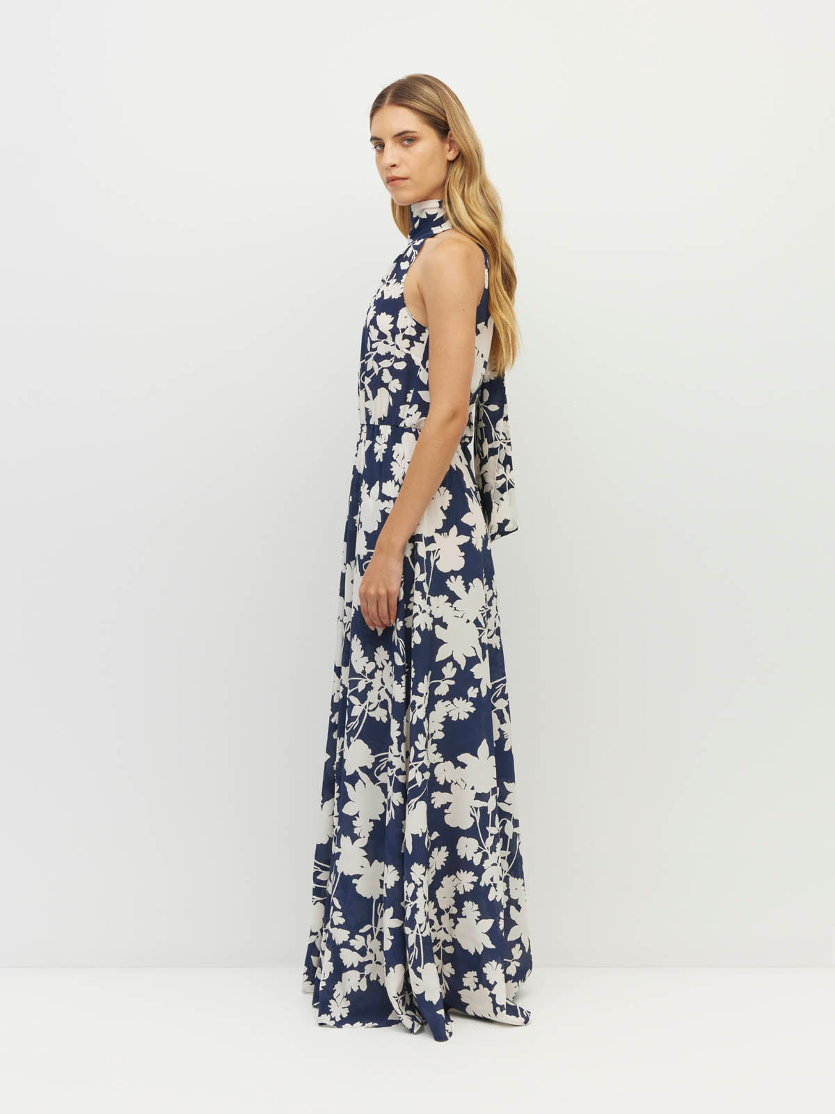 Hana Dress (Shadow Floral Silk CDC) Silhouette